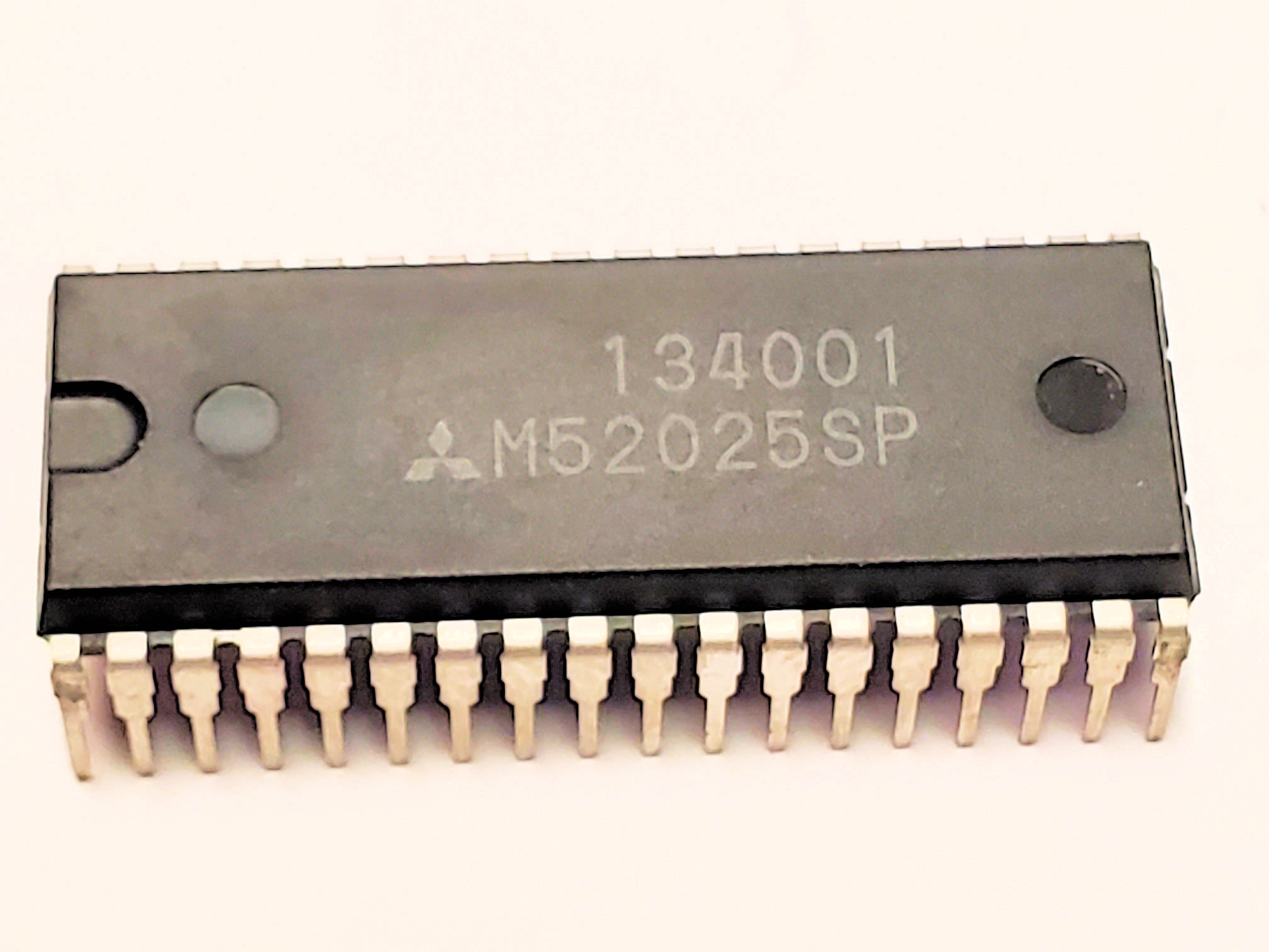 M52025SP          36P DIP