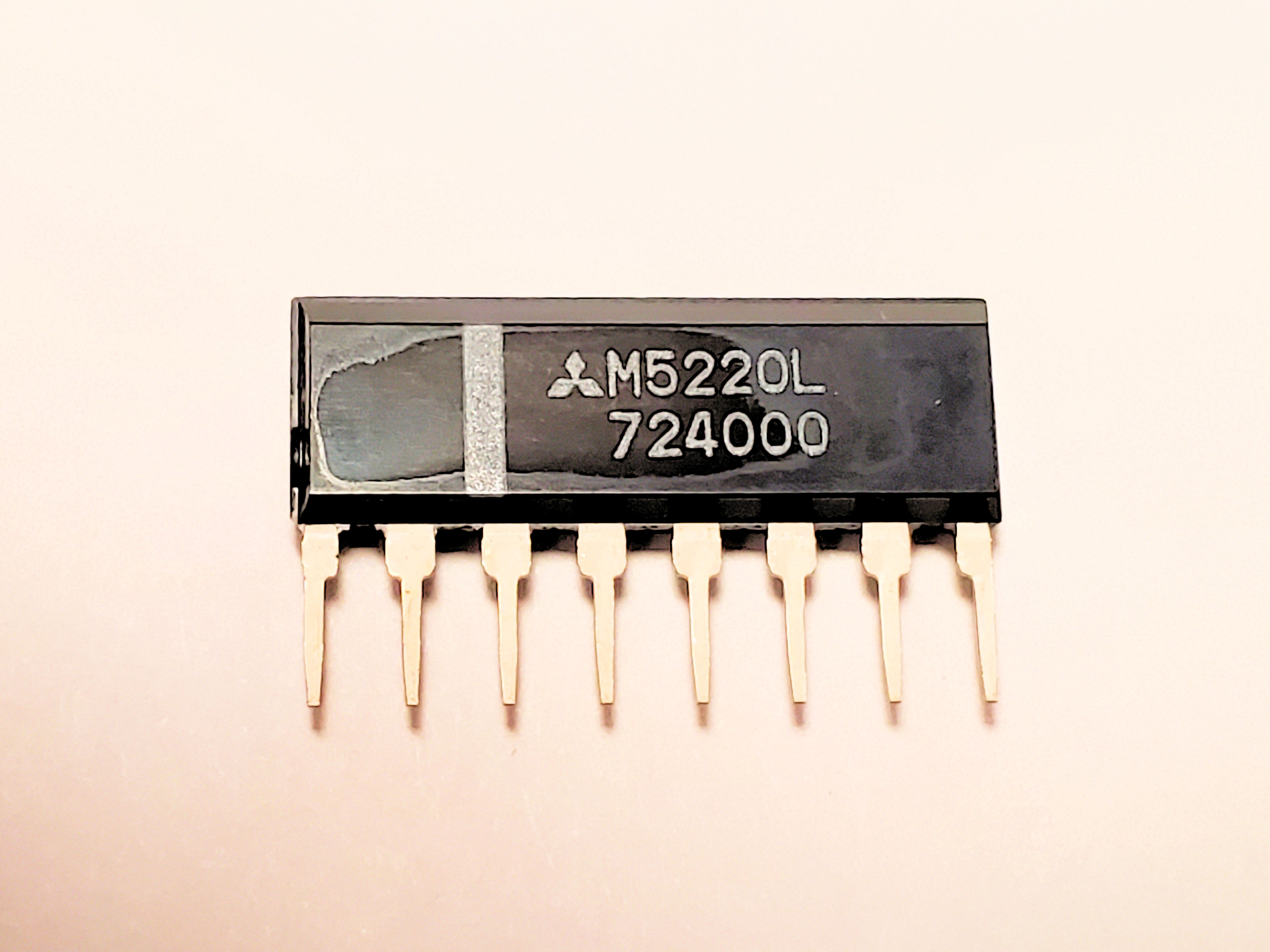 M5220L            8P SIP