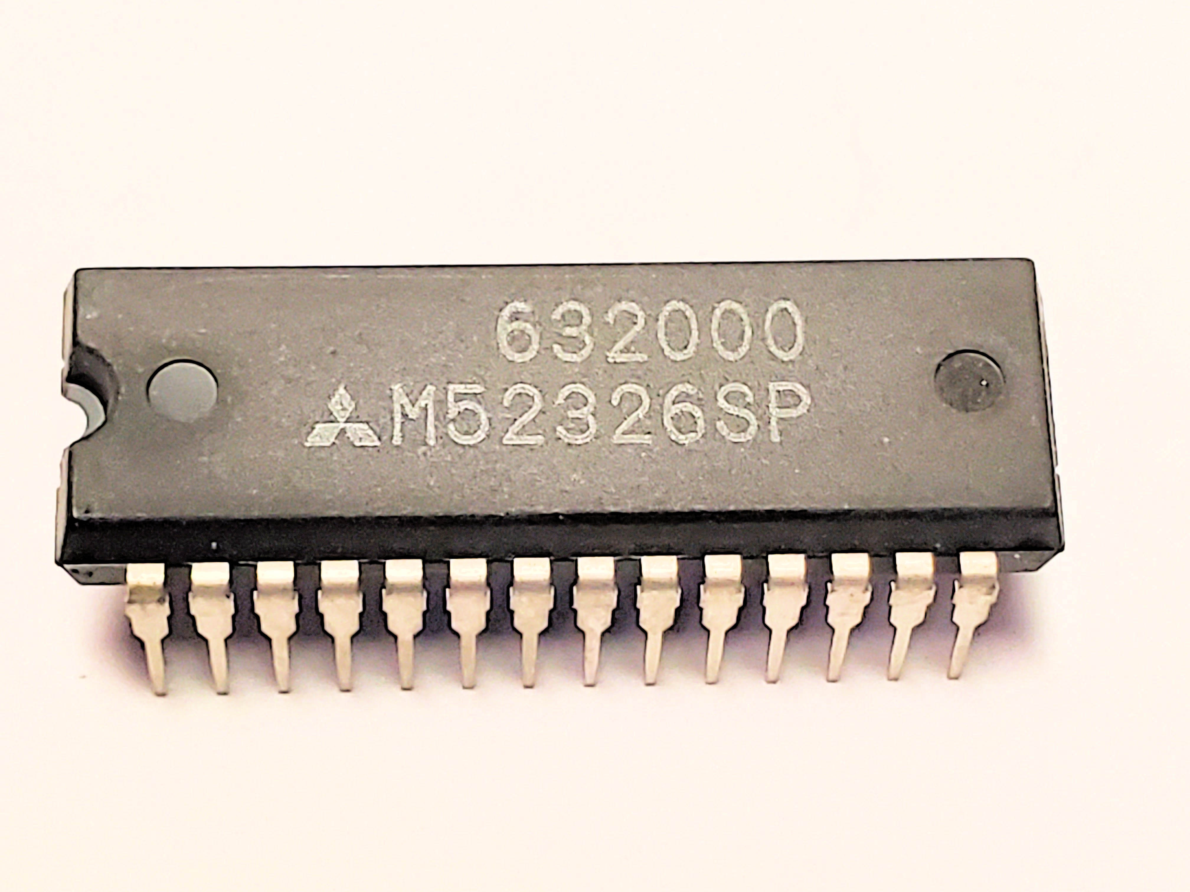 M52326SP         28P DIP