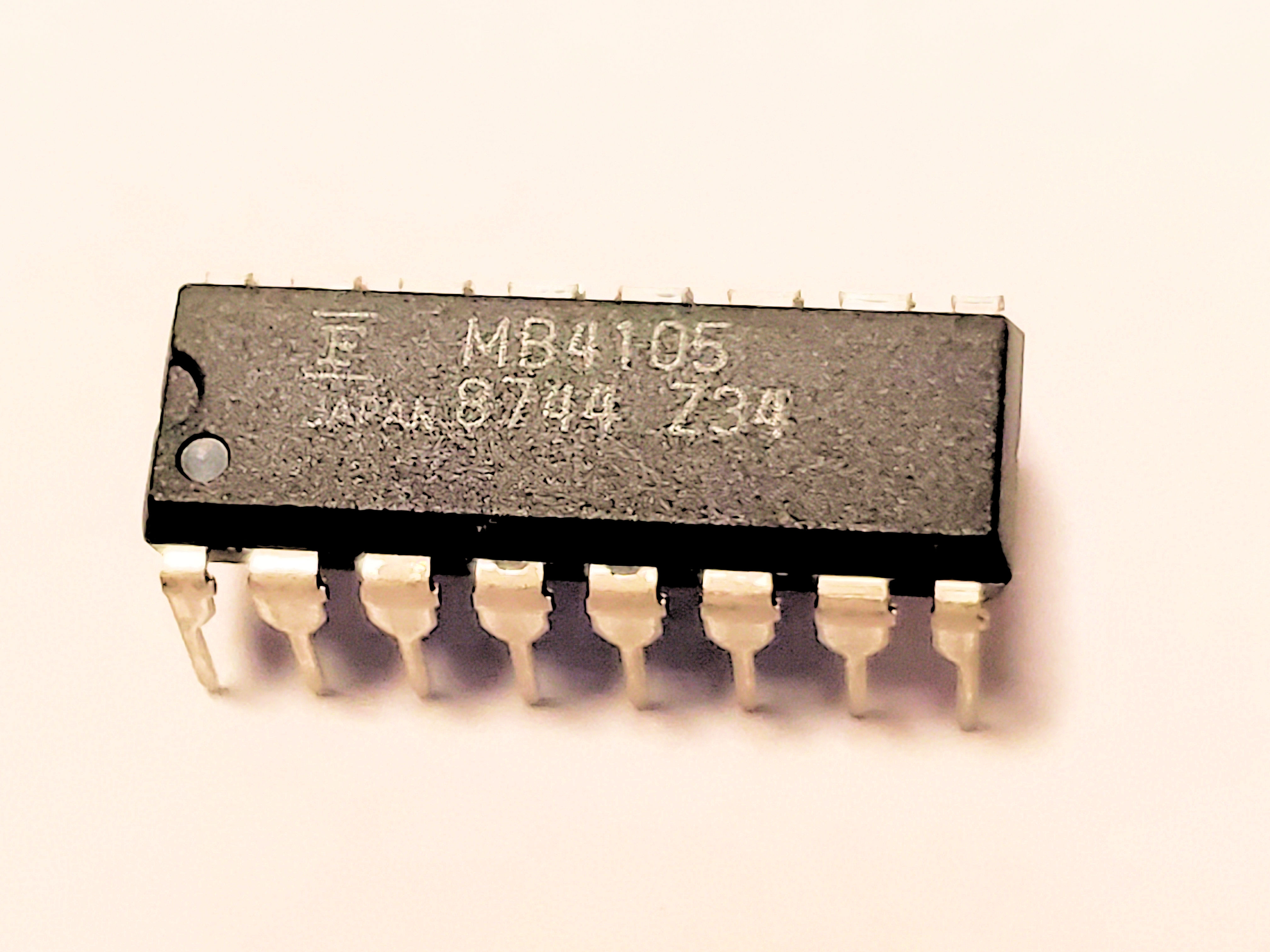 MB4105            16P DIP