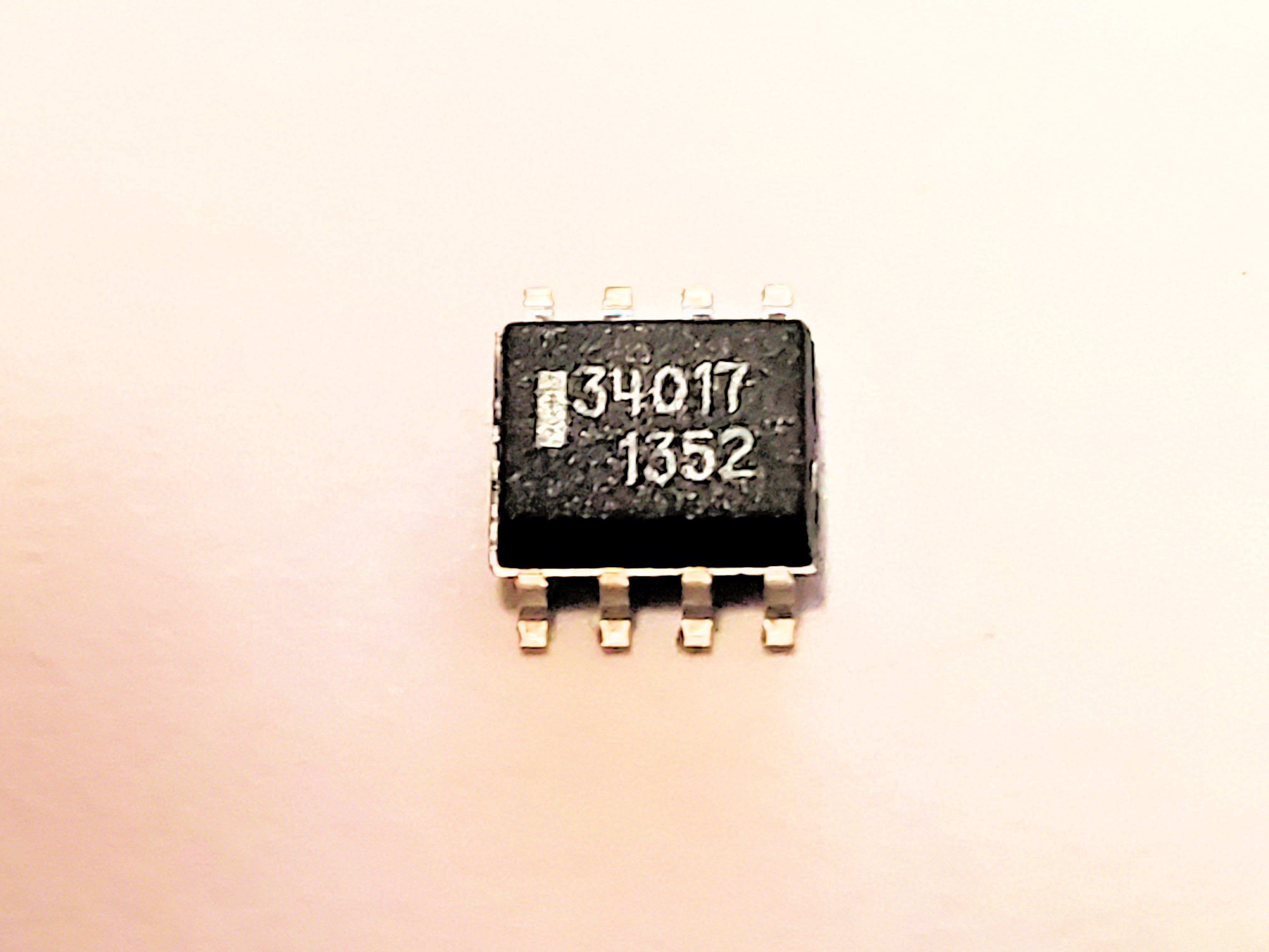 MC34017-2D     8P SMD