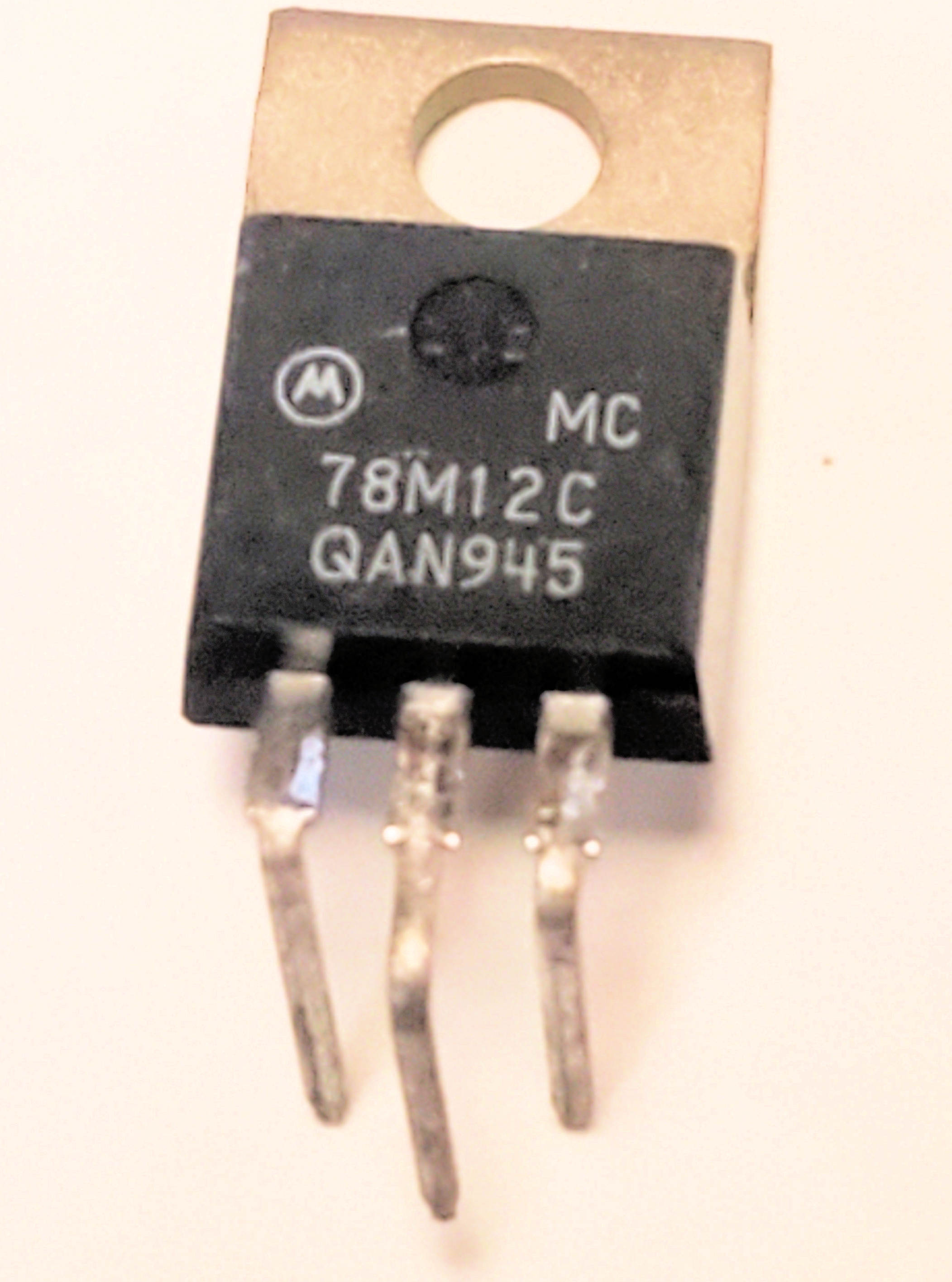 MC78M12  7812  TO-220 1 pc