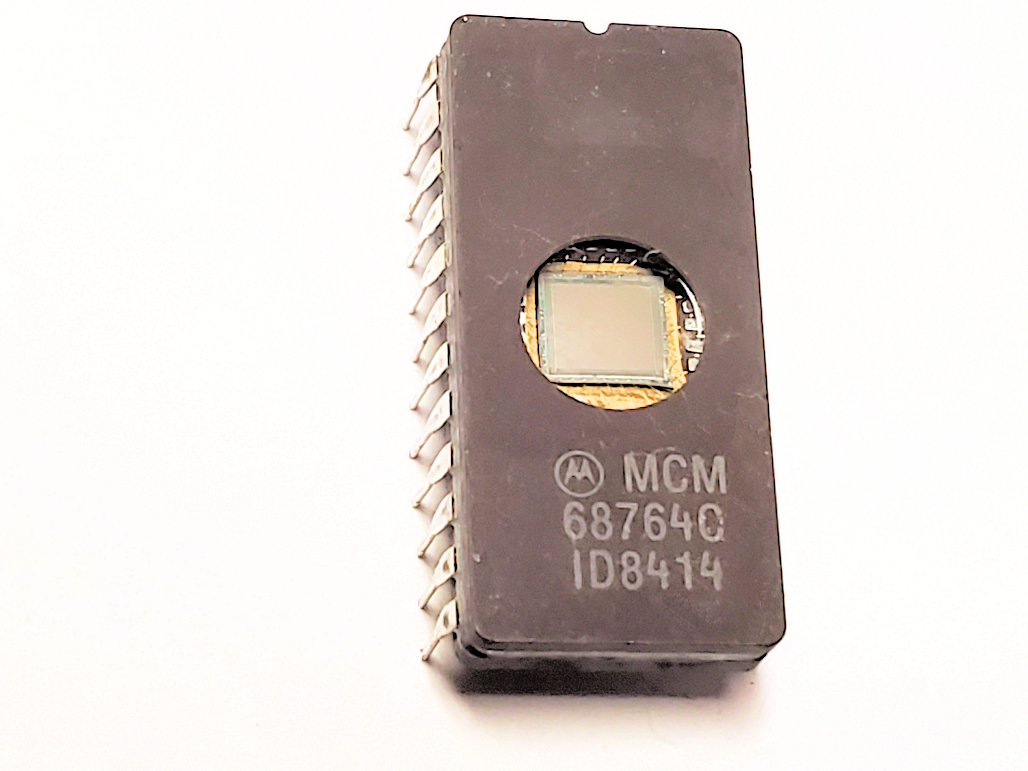 MCM68764C              24P DIP