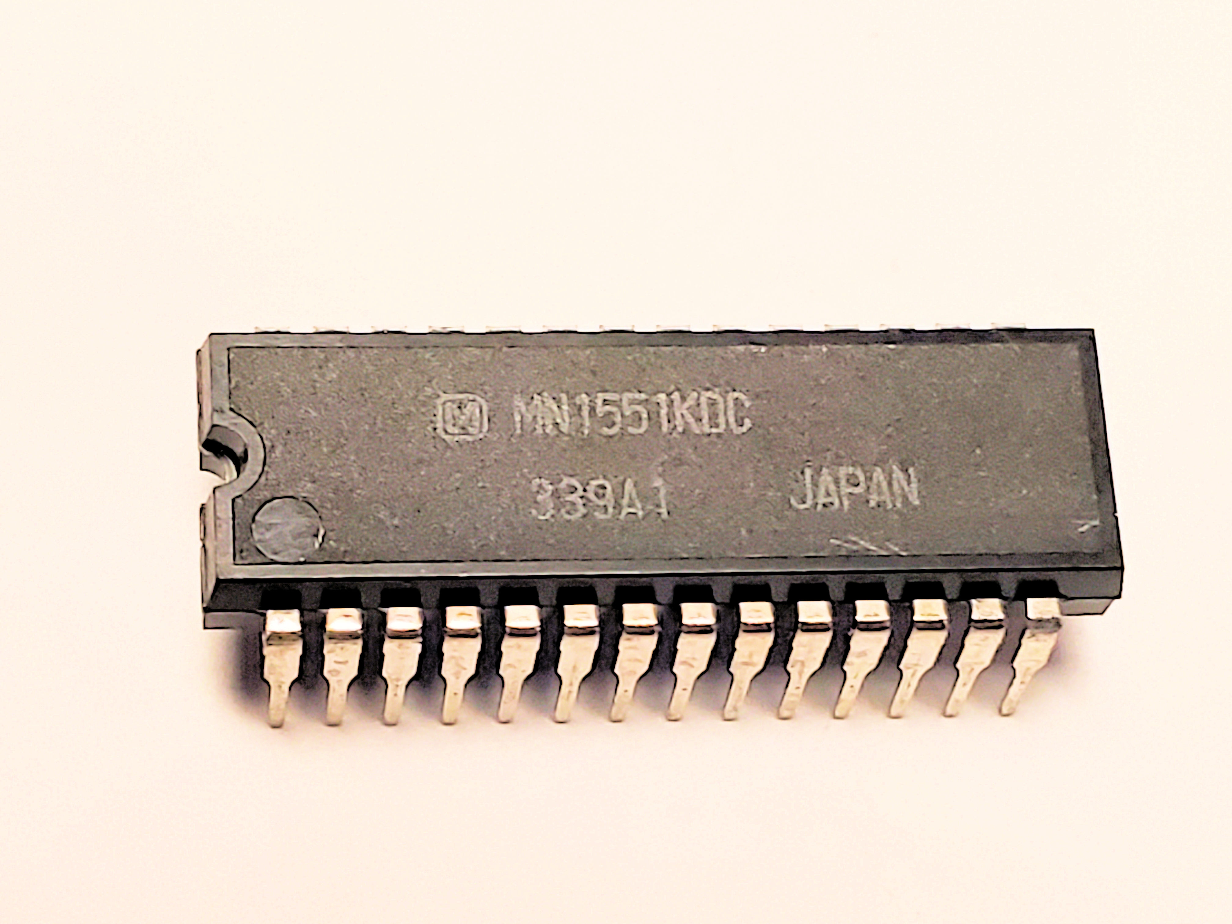 MN1551KDC        28P DIP