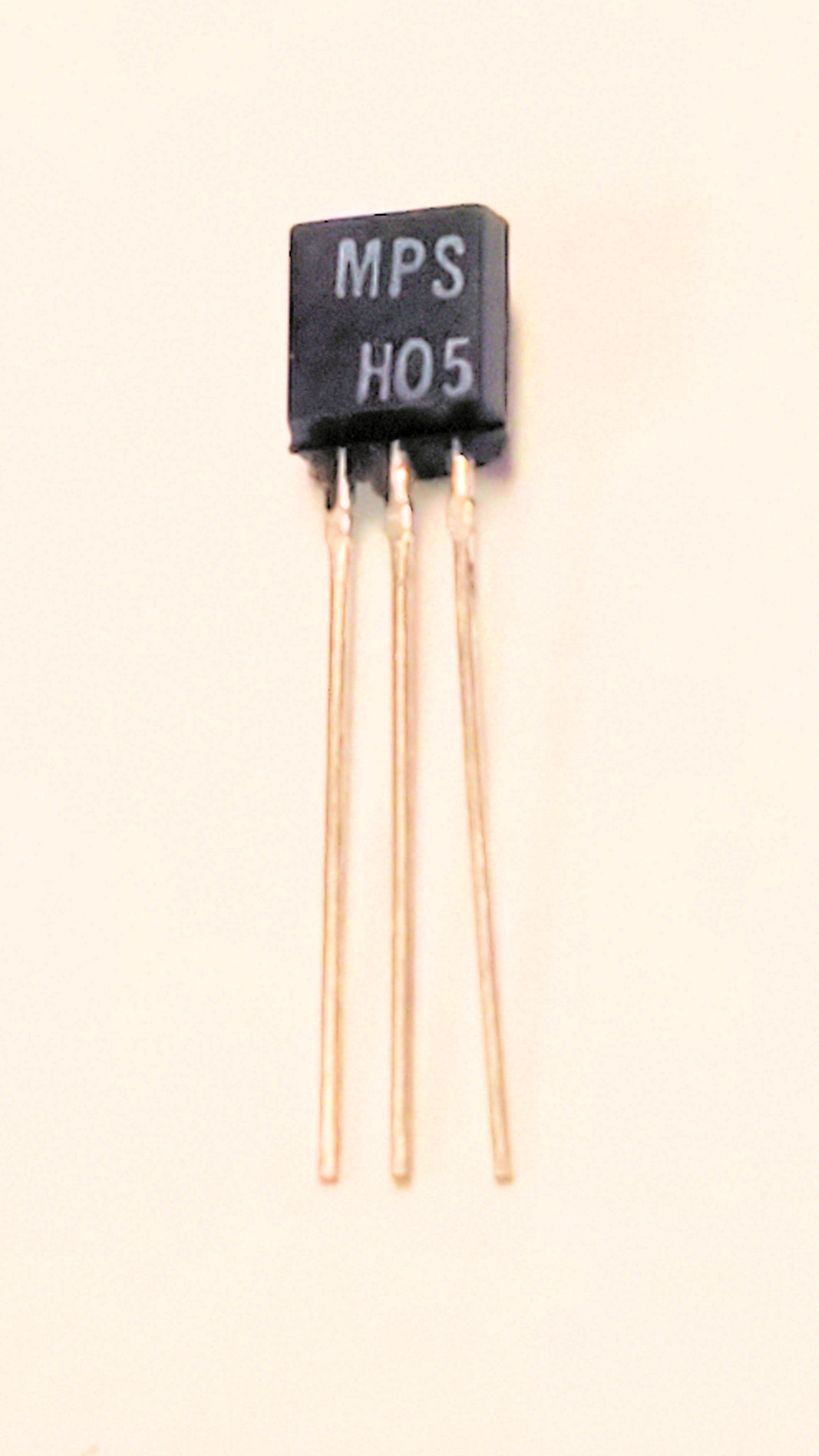 MPSH05 ALT 2SC952   TO-92  1 pc