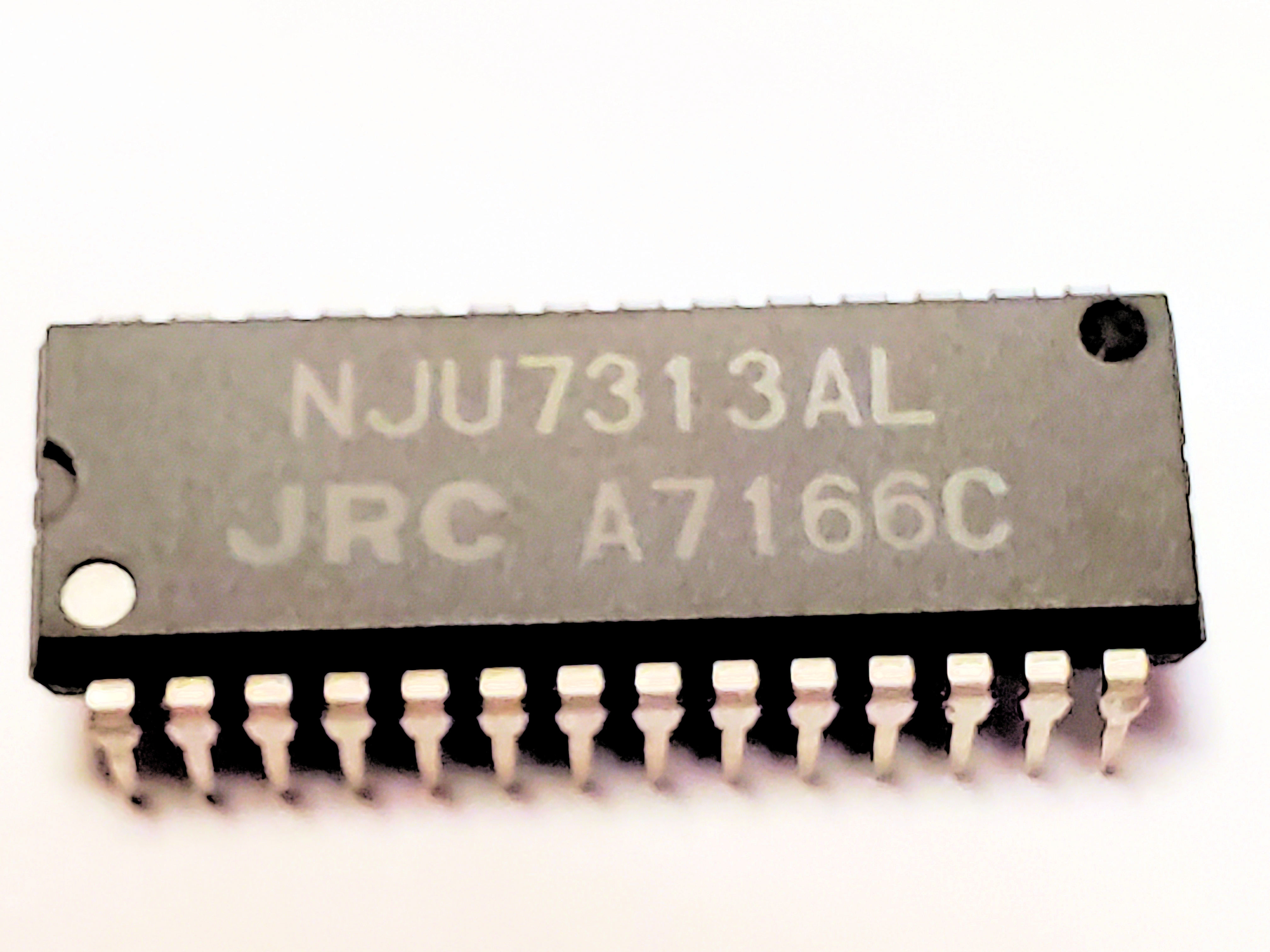 NJU7313L  7313    28P DIP