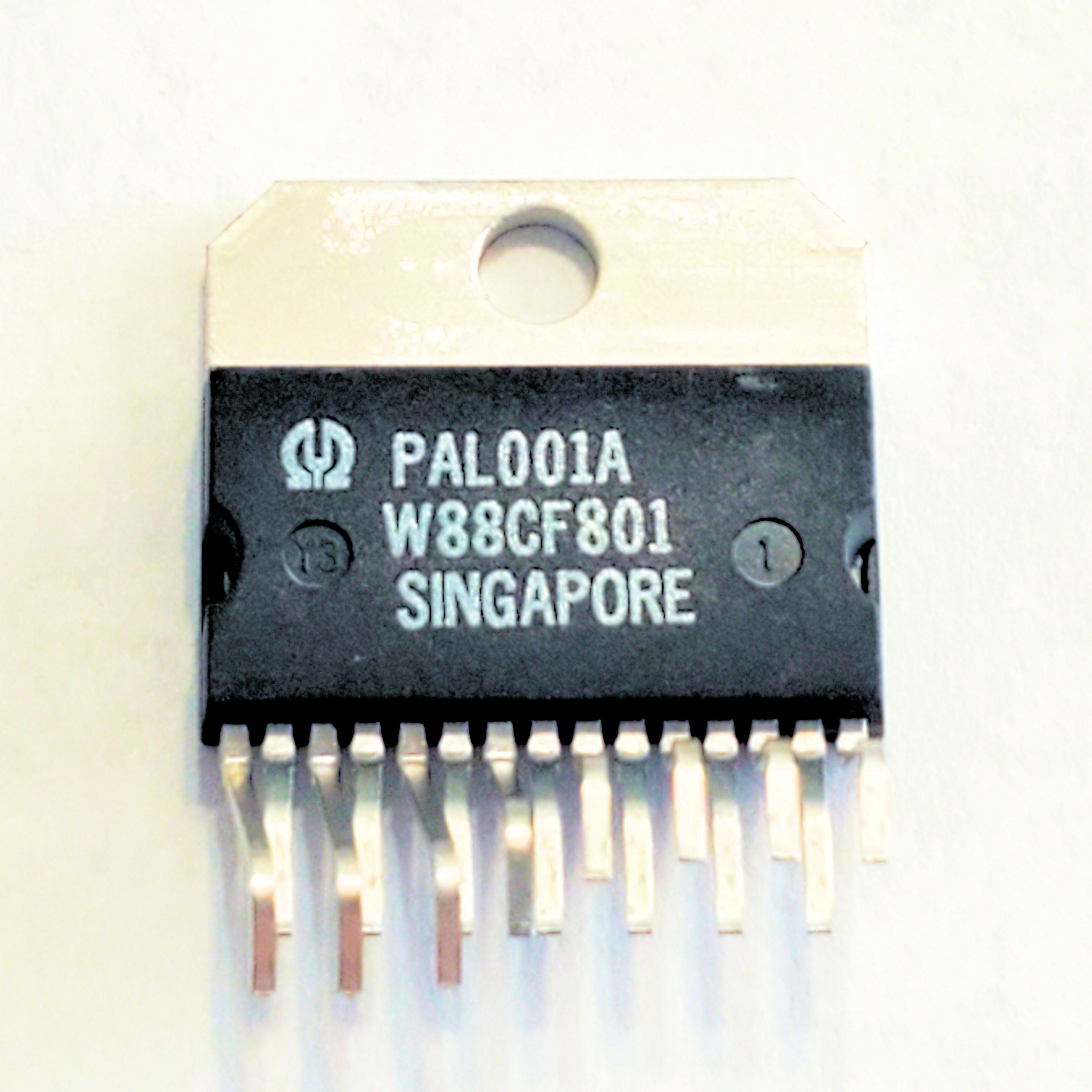 PAL001A          15P SIP