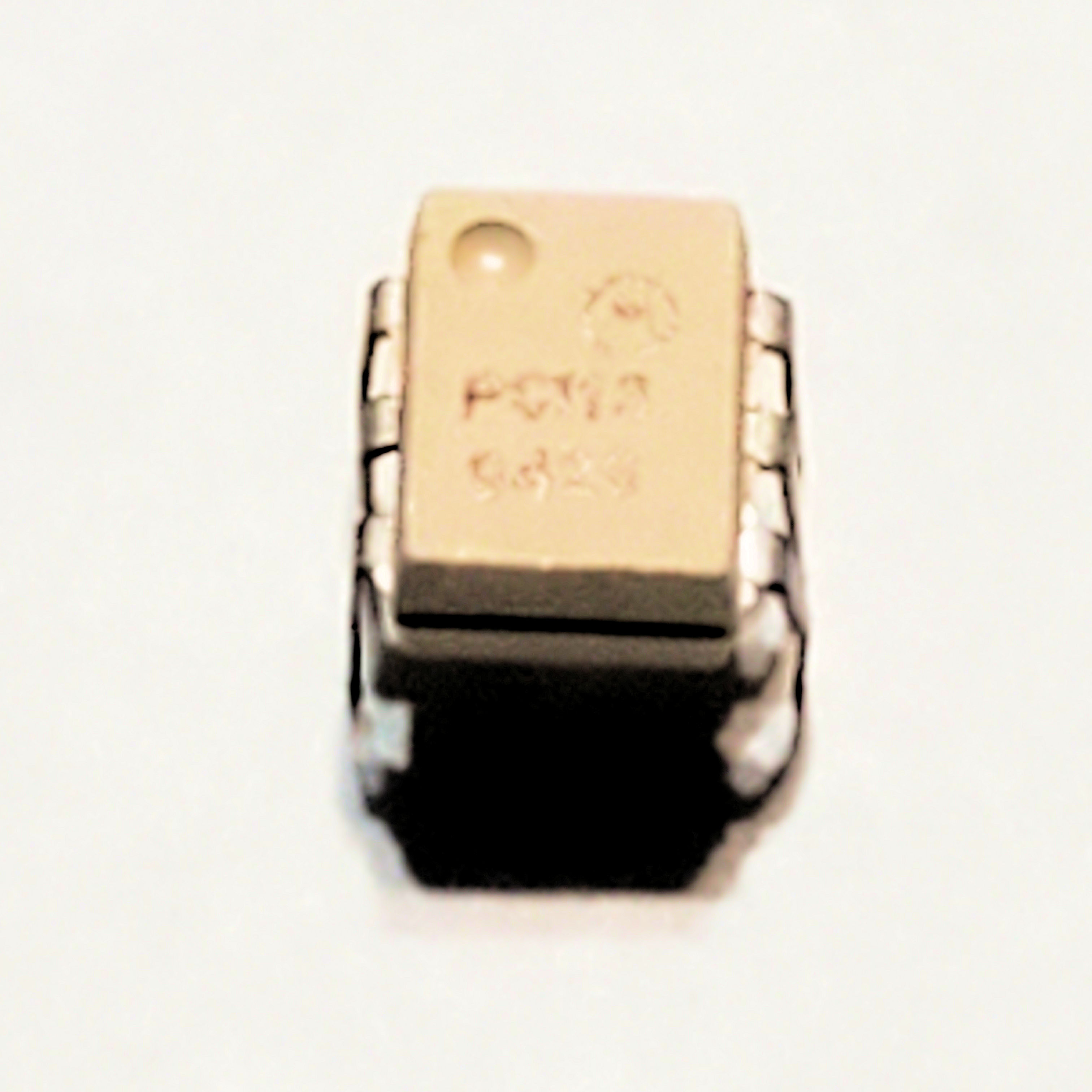 PC113  Opto Isolator  6P DIP