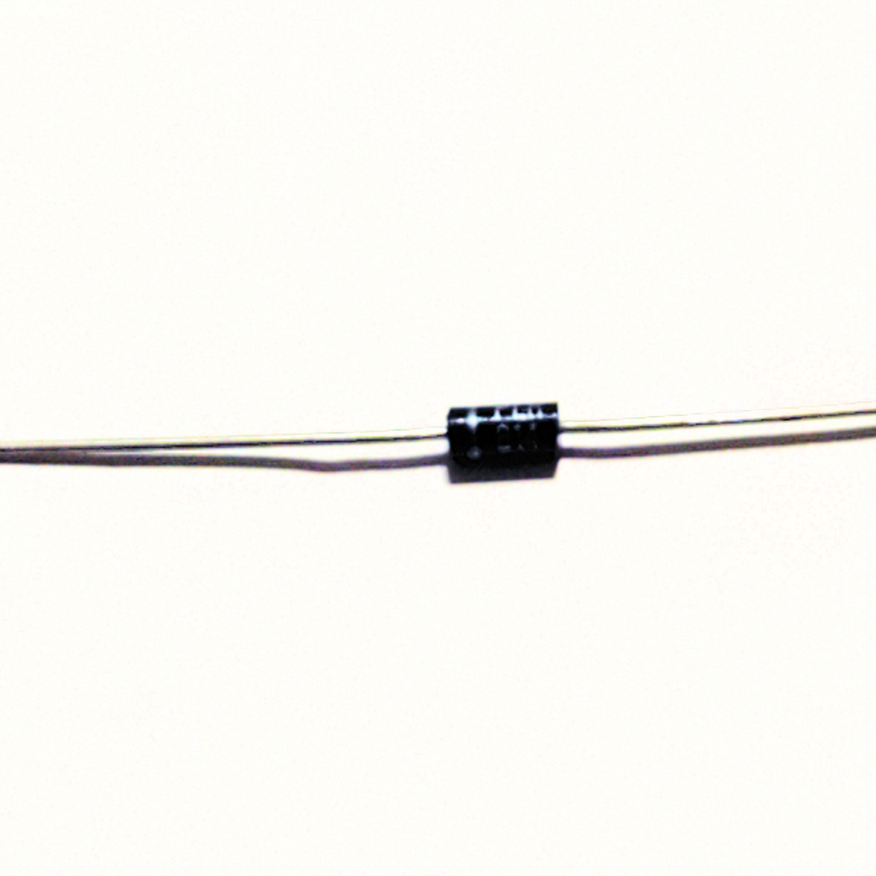 PLR814     400V 1A  DIODE 1 pc