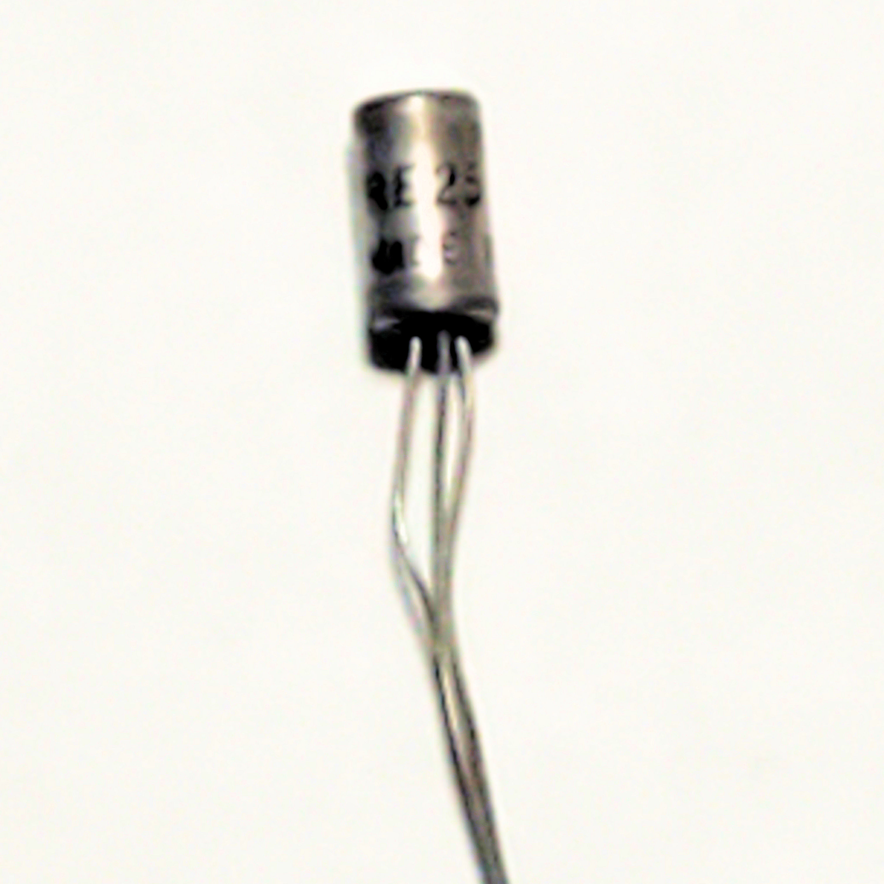 RE25 PNP Germanium Transistor AKA NTE158  TO-1