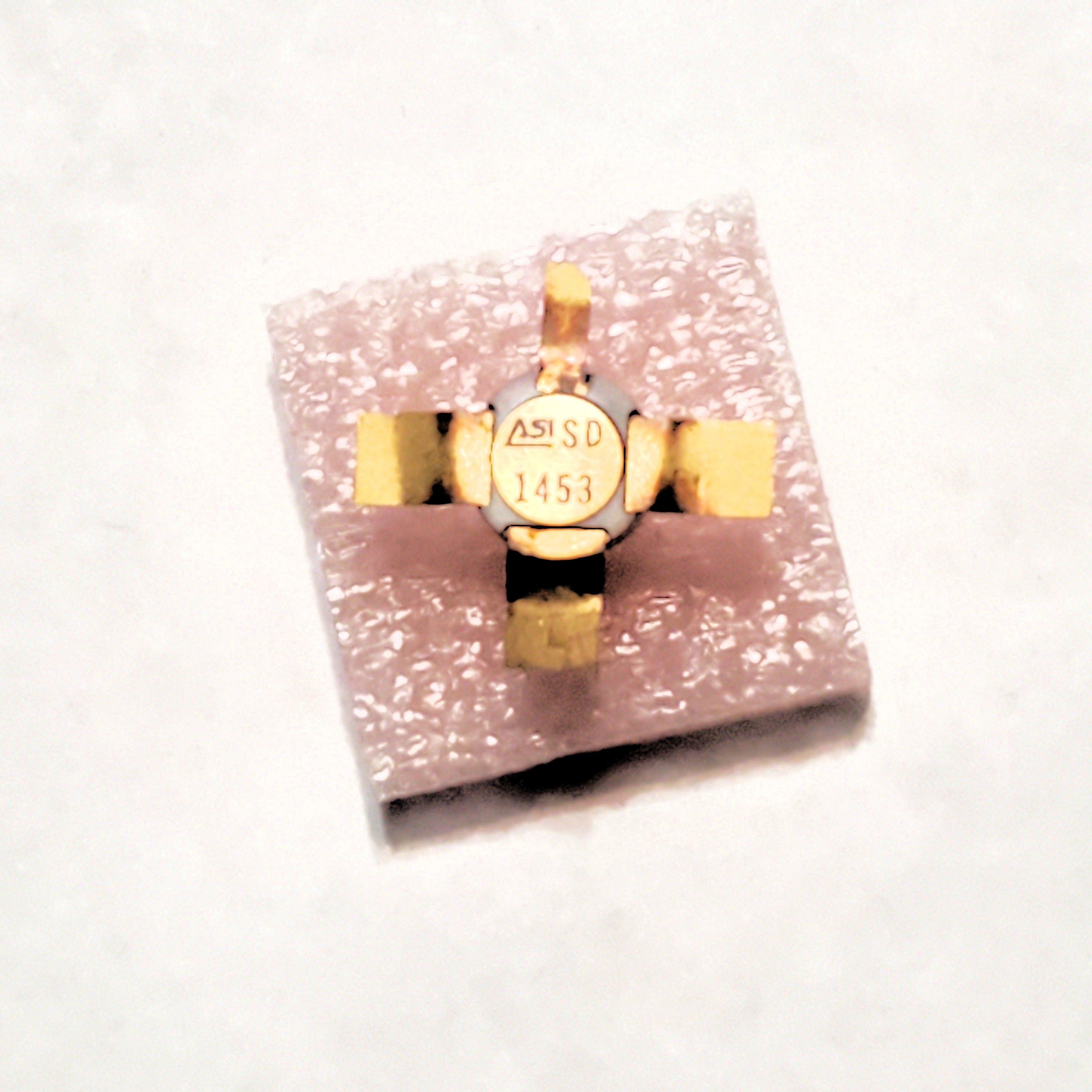 SD1453     RF STUD