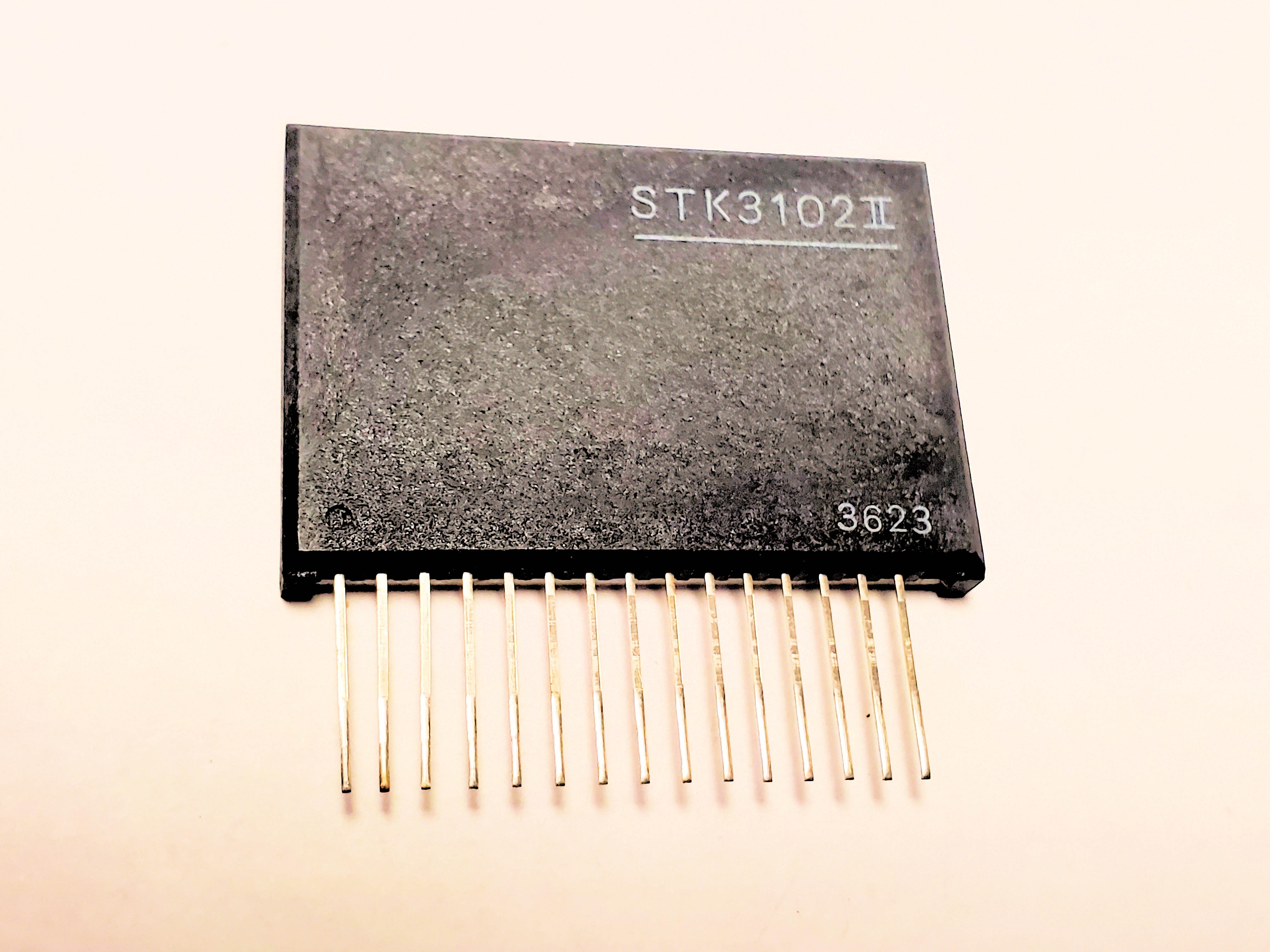 STK3102II          15P SIP