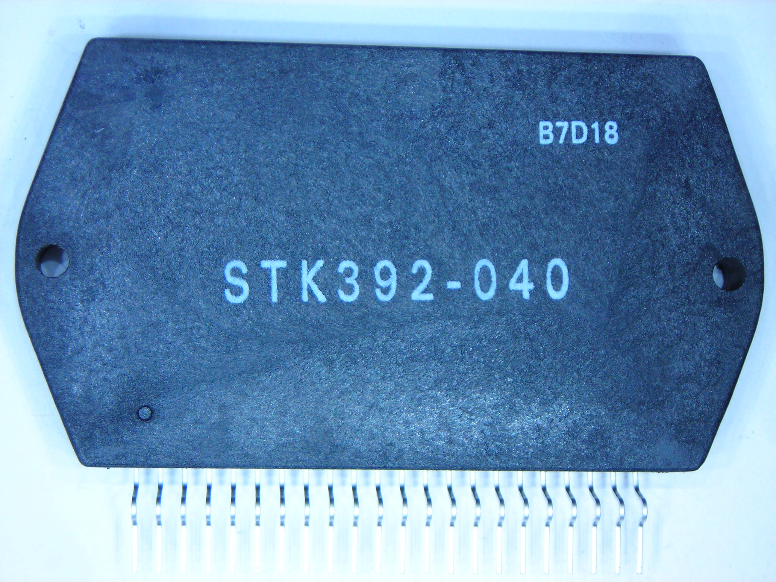 STK392-040        22P SIP