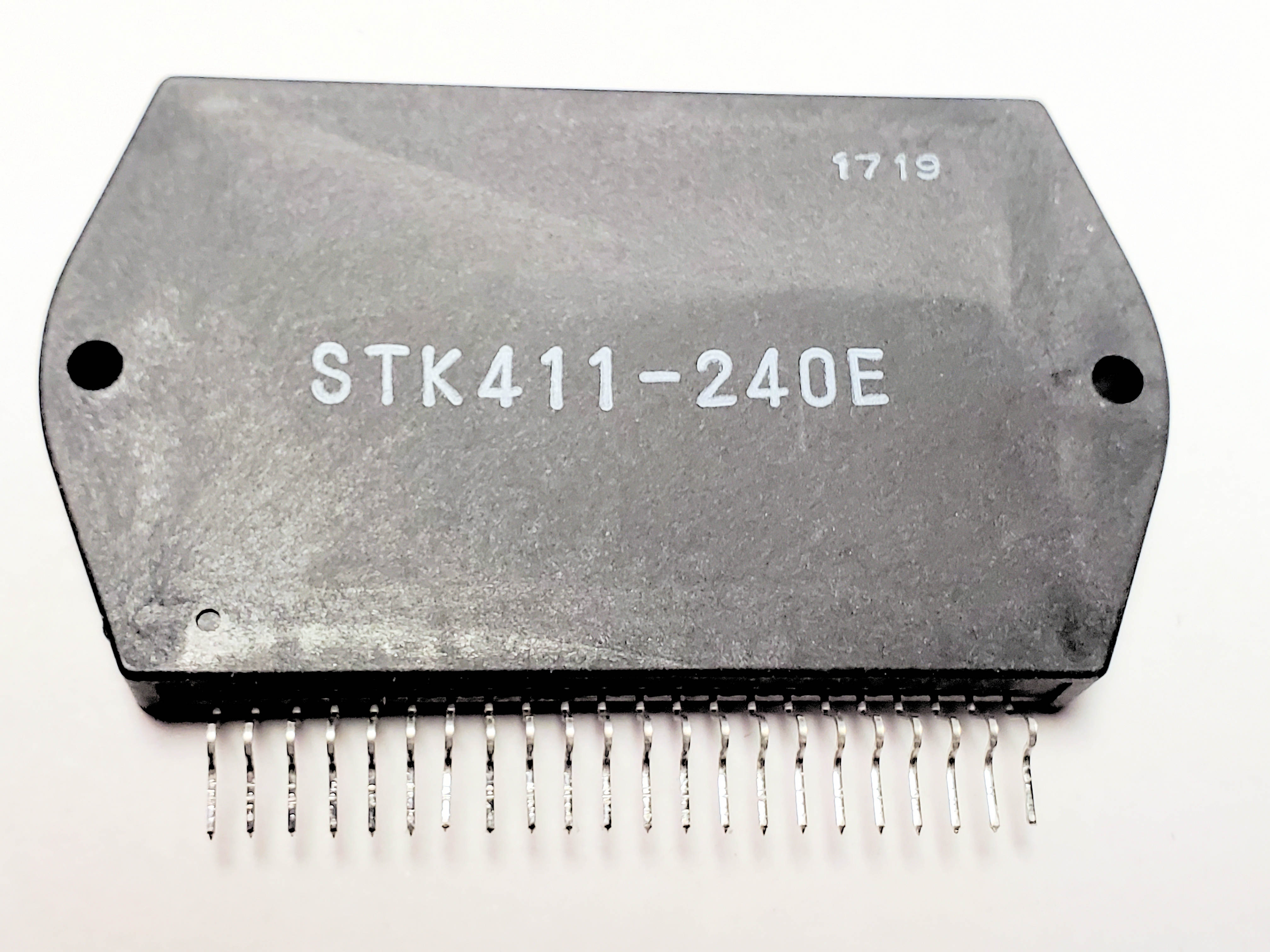 STK411-240        22P SIP