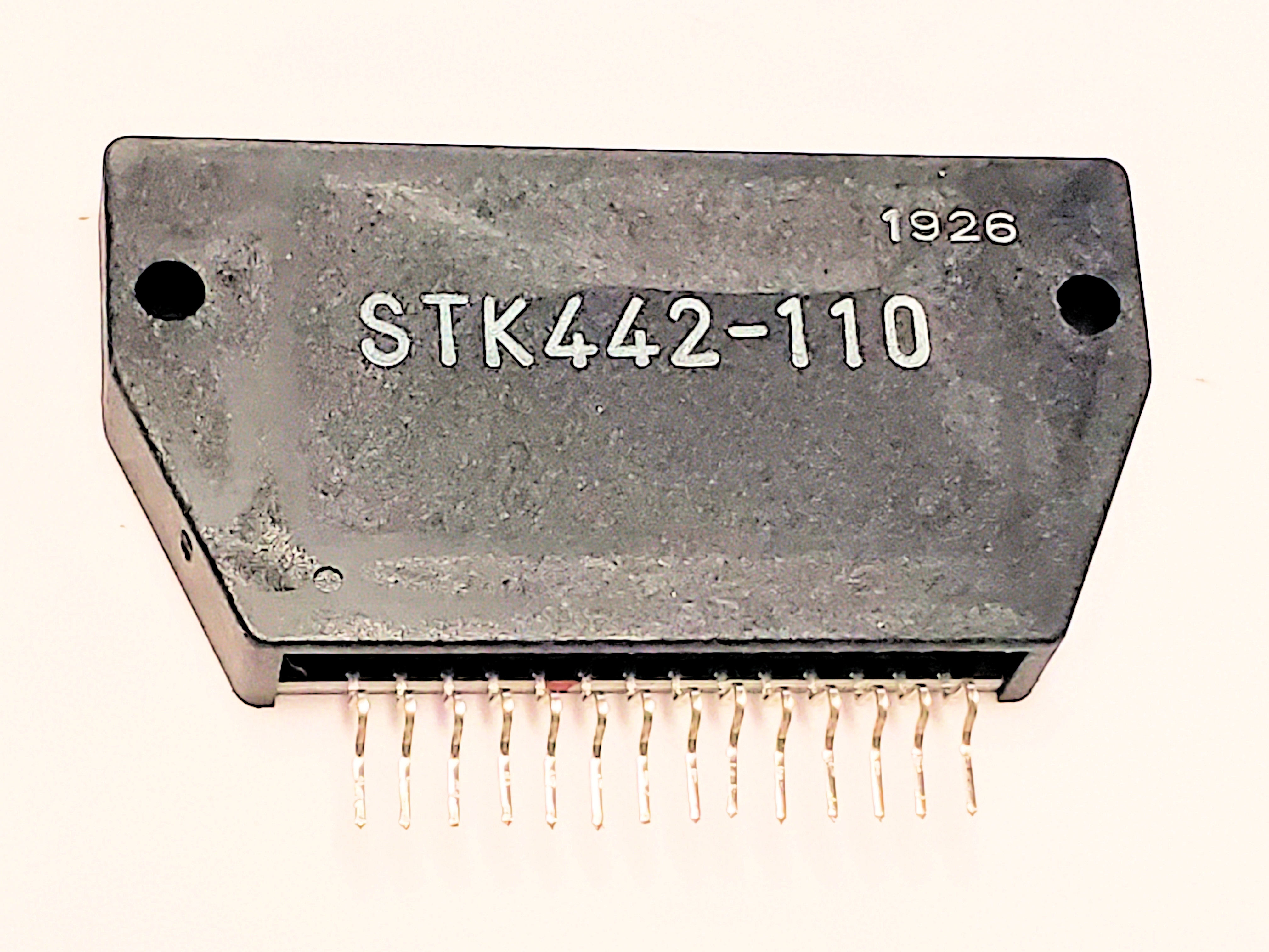 STK442-110    14P SIP