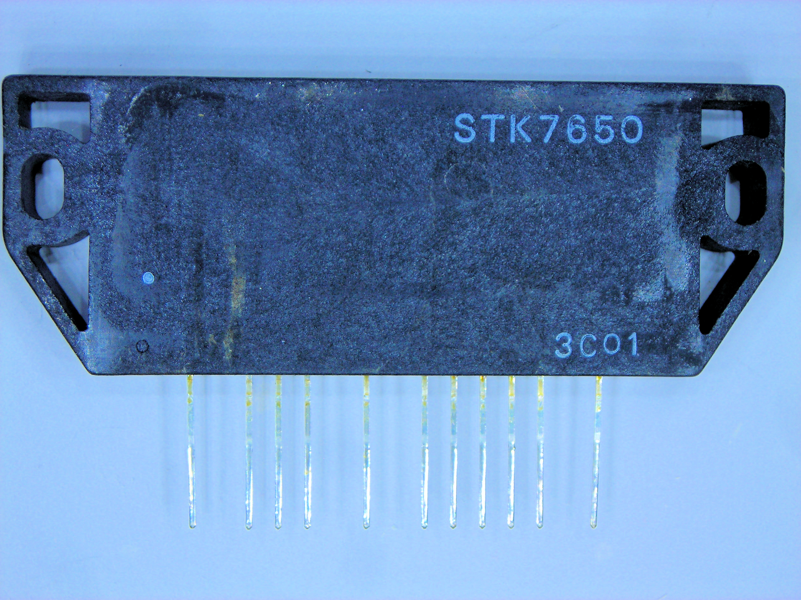 STK7650           11P SIP