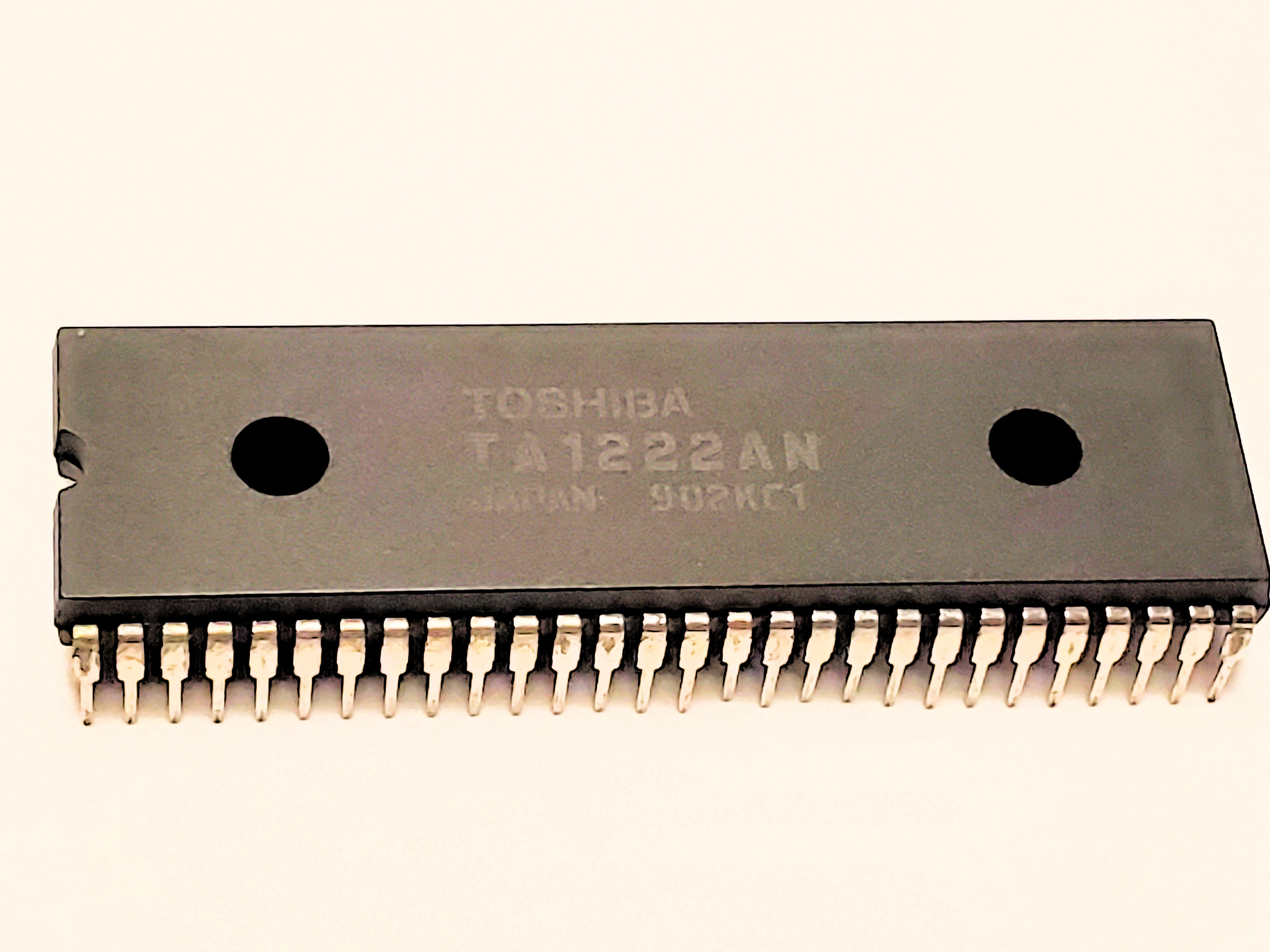 TA1222AN     56P DIP