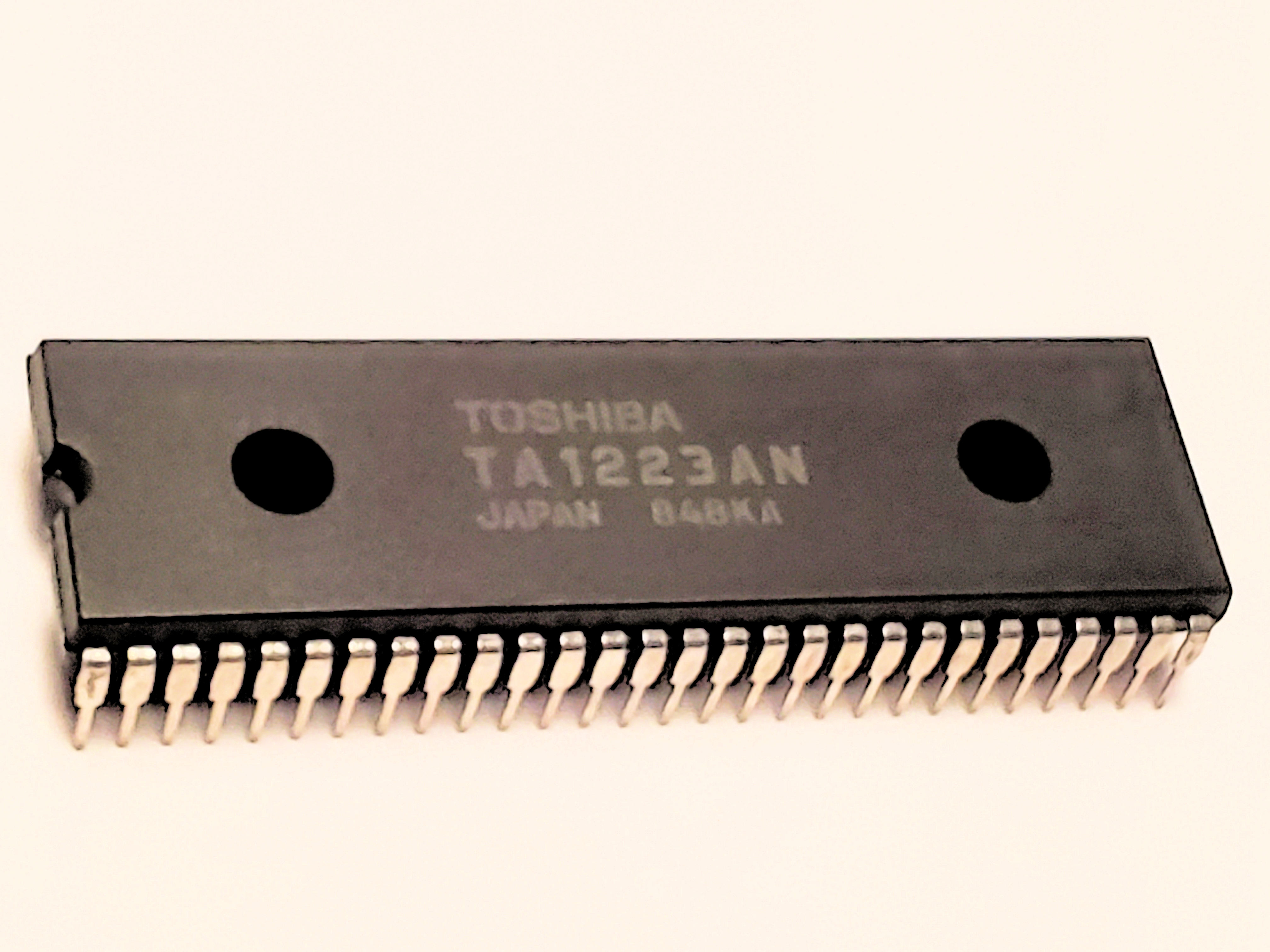 TA1223AN      N/R      56P DIP