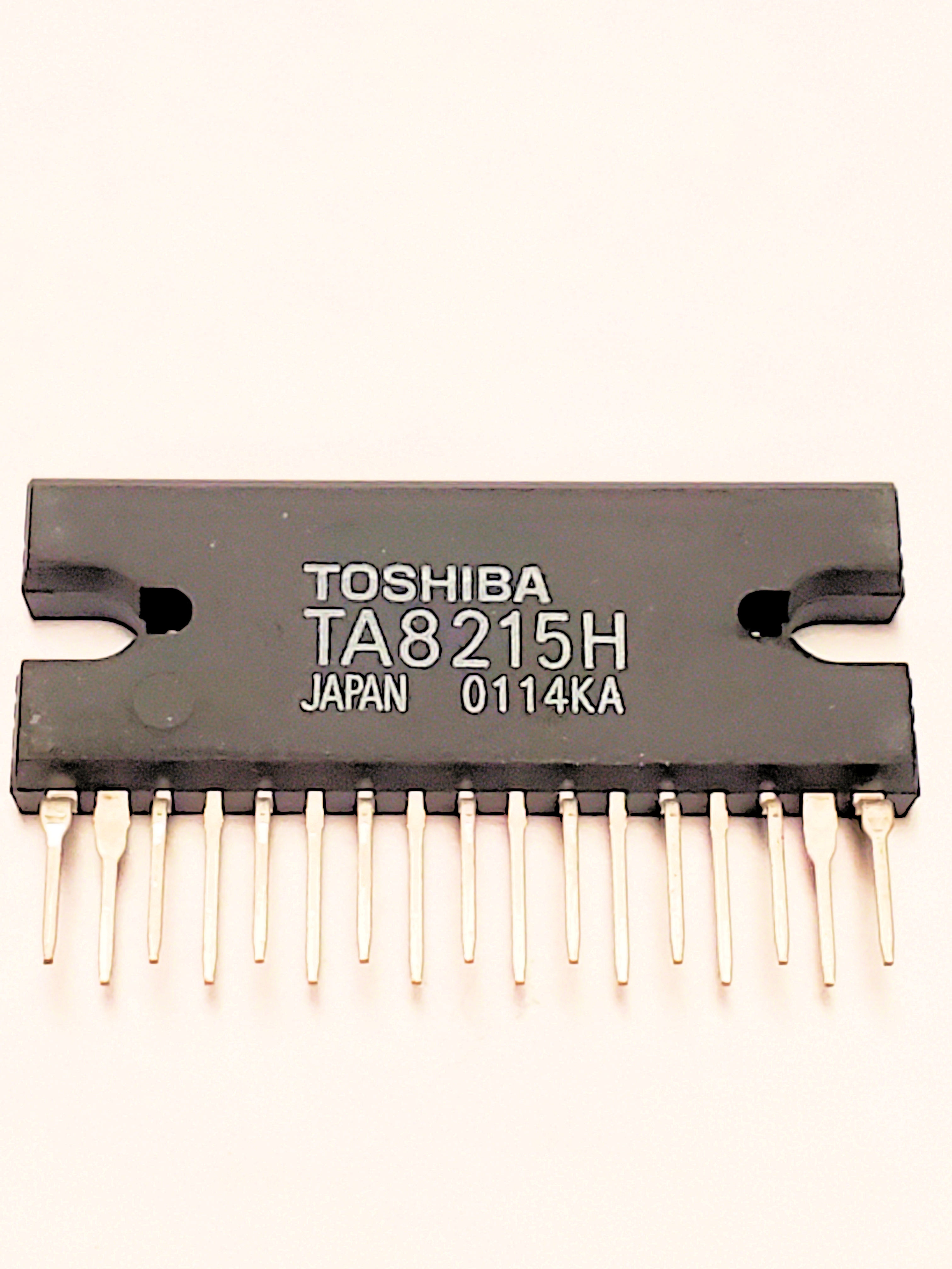 TA8215H           17P ZIP