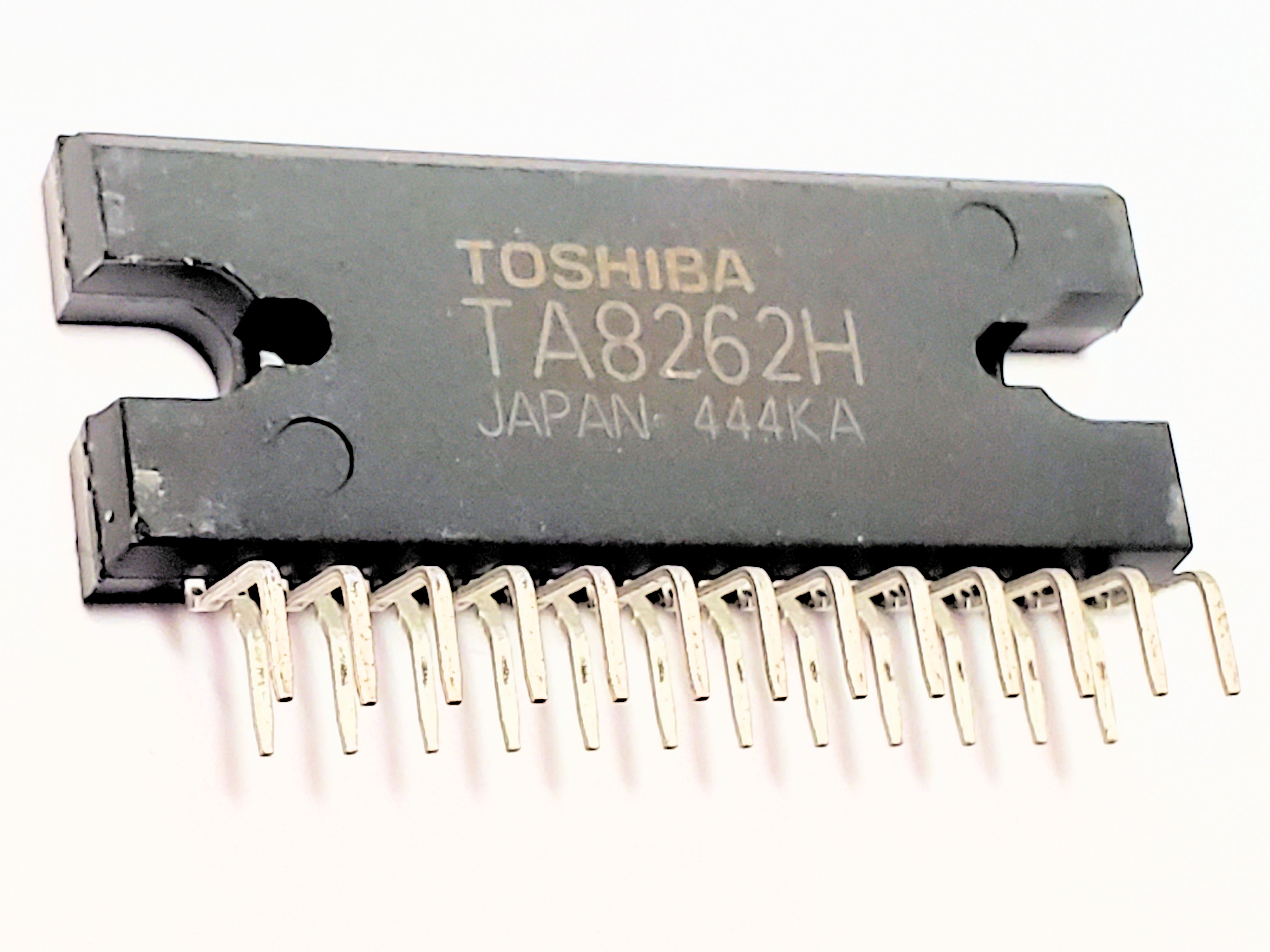 TA8262H      25P ZIP