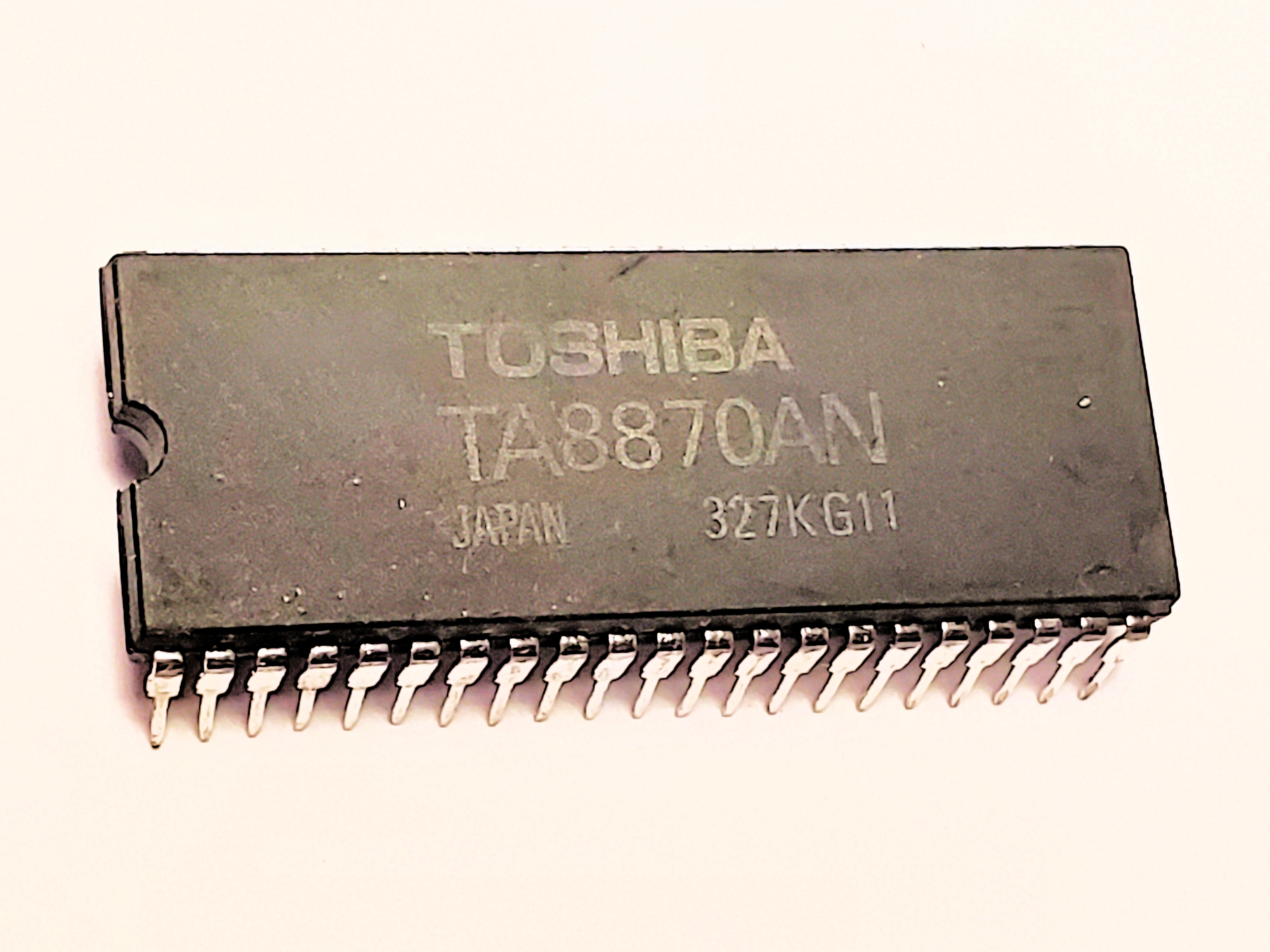 TA8870AN     42P DIP