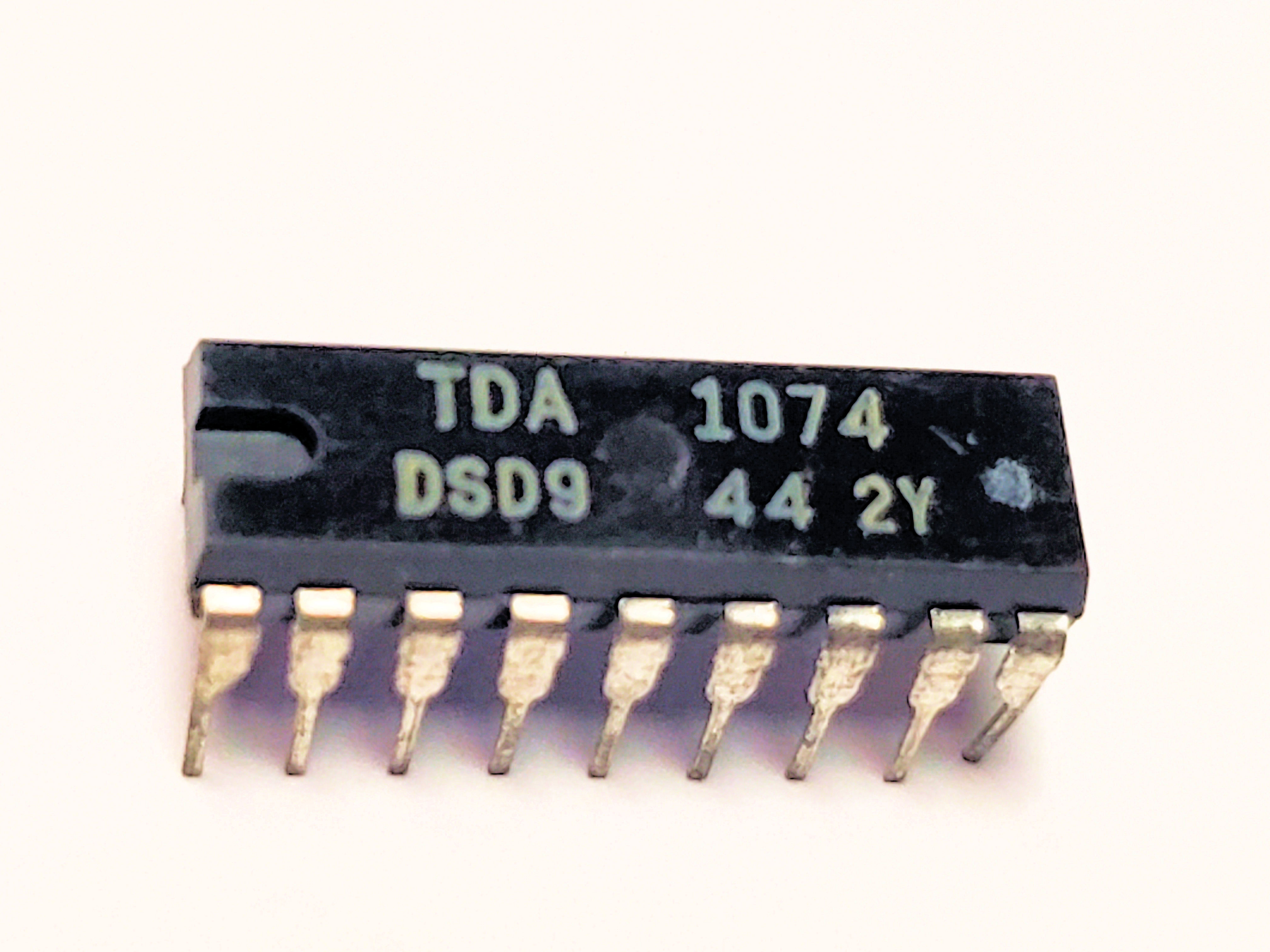 TDA1074    18P DIP