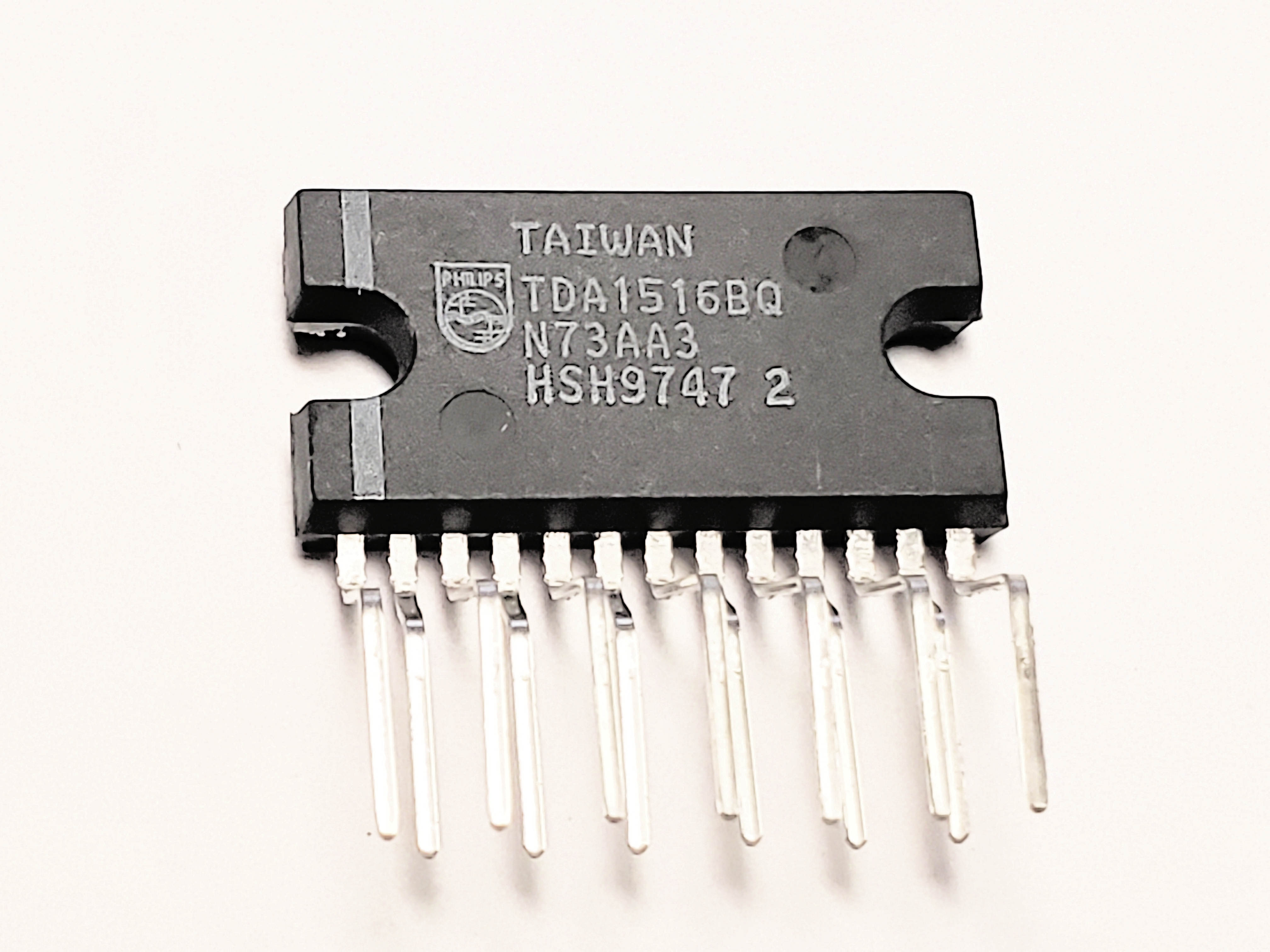 TDA1516BQ     13P ZIP