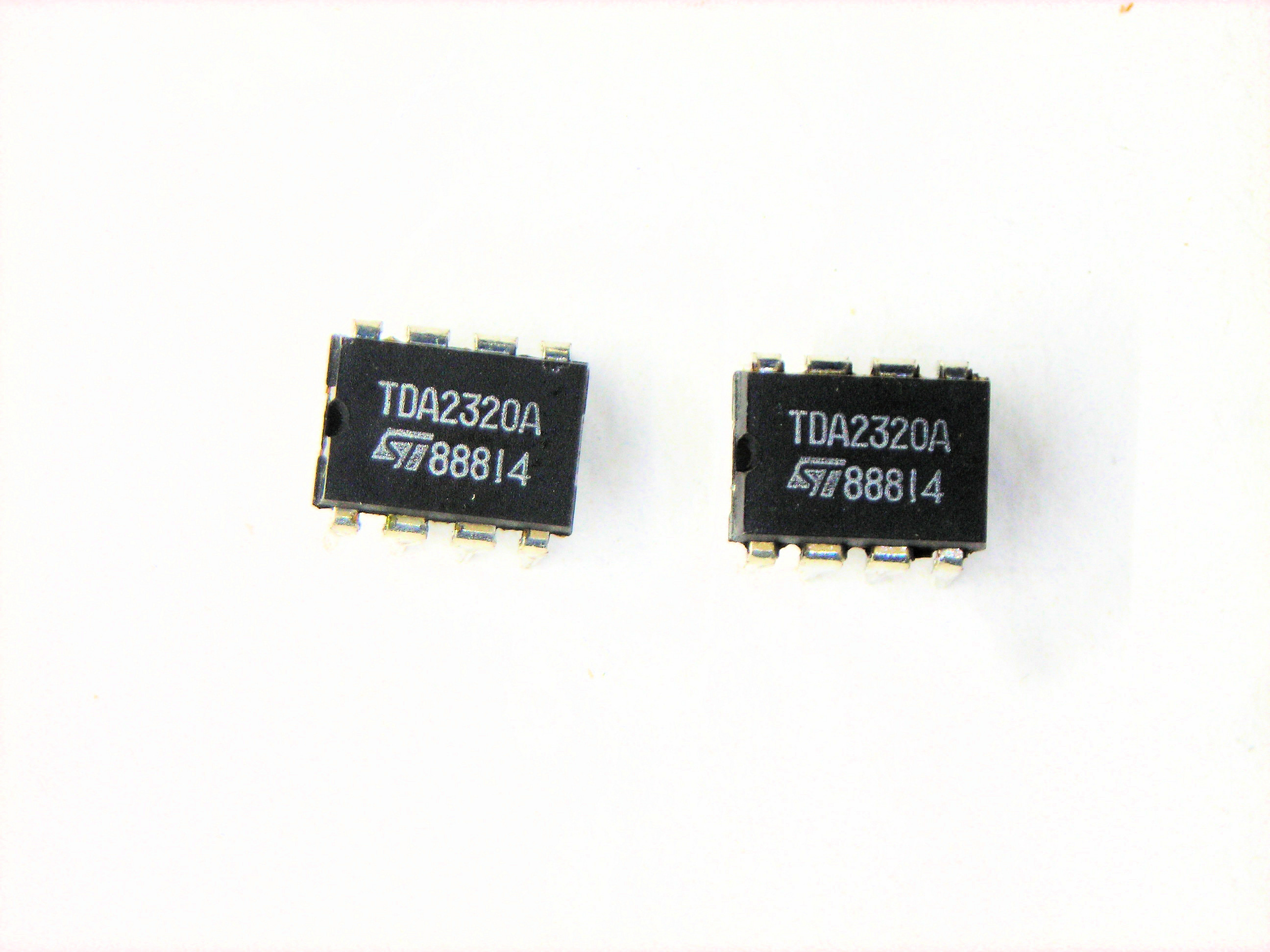 TDA2320A    8P DIP