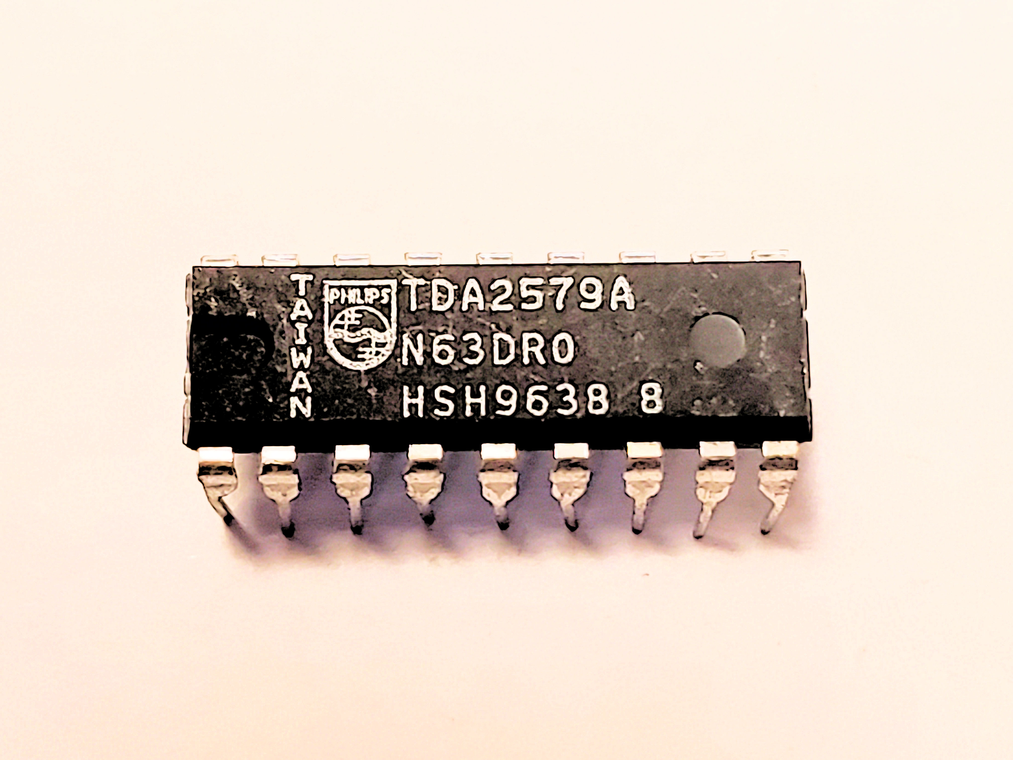 TDA2579A      18P DIP