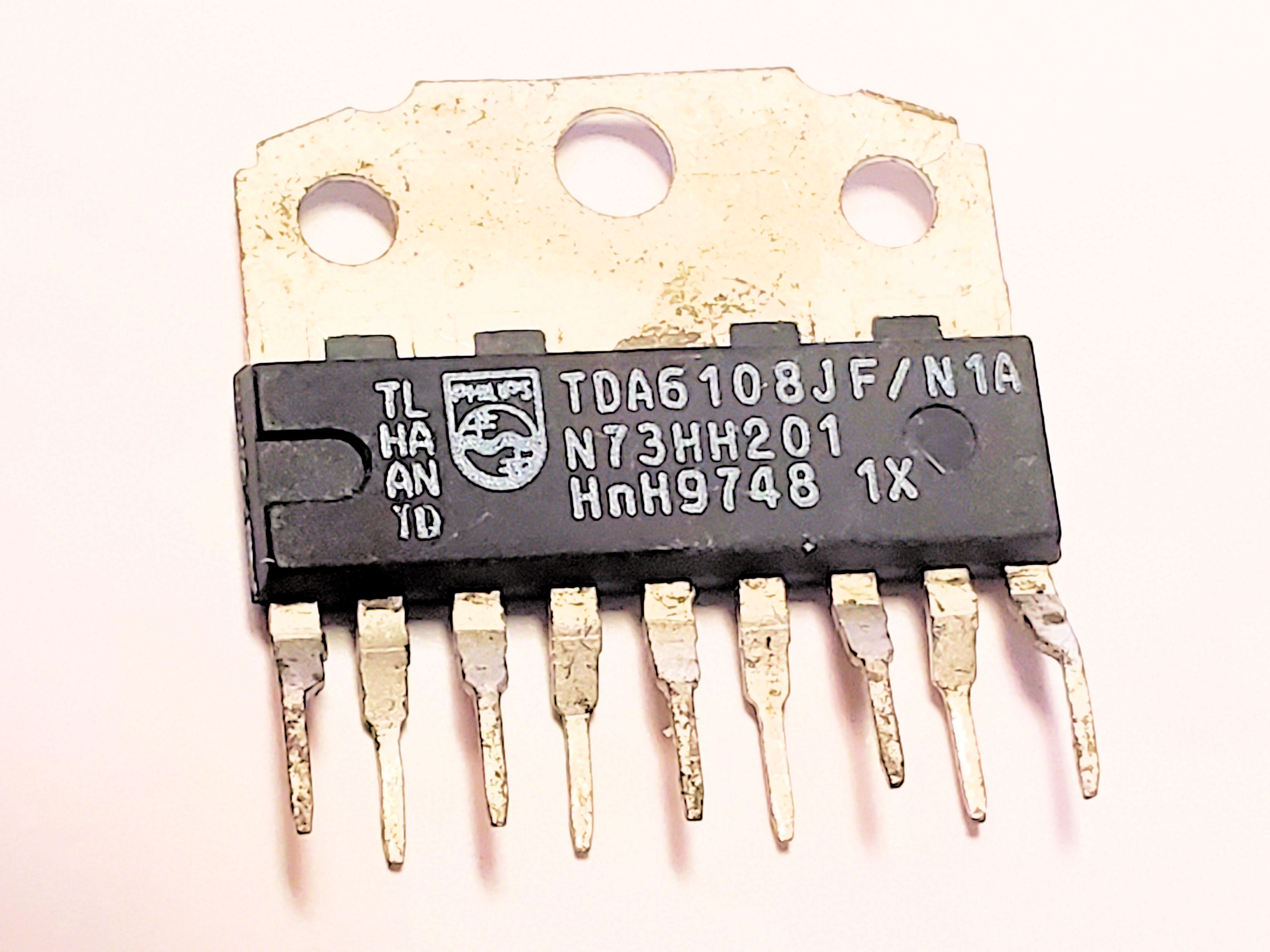 TDA6108JF  9P ZIP