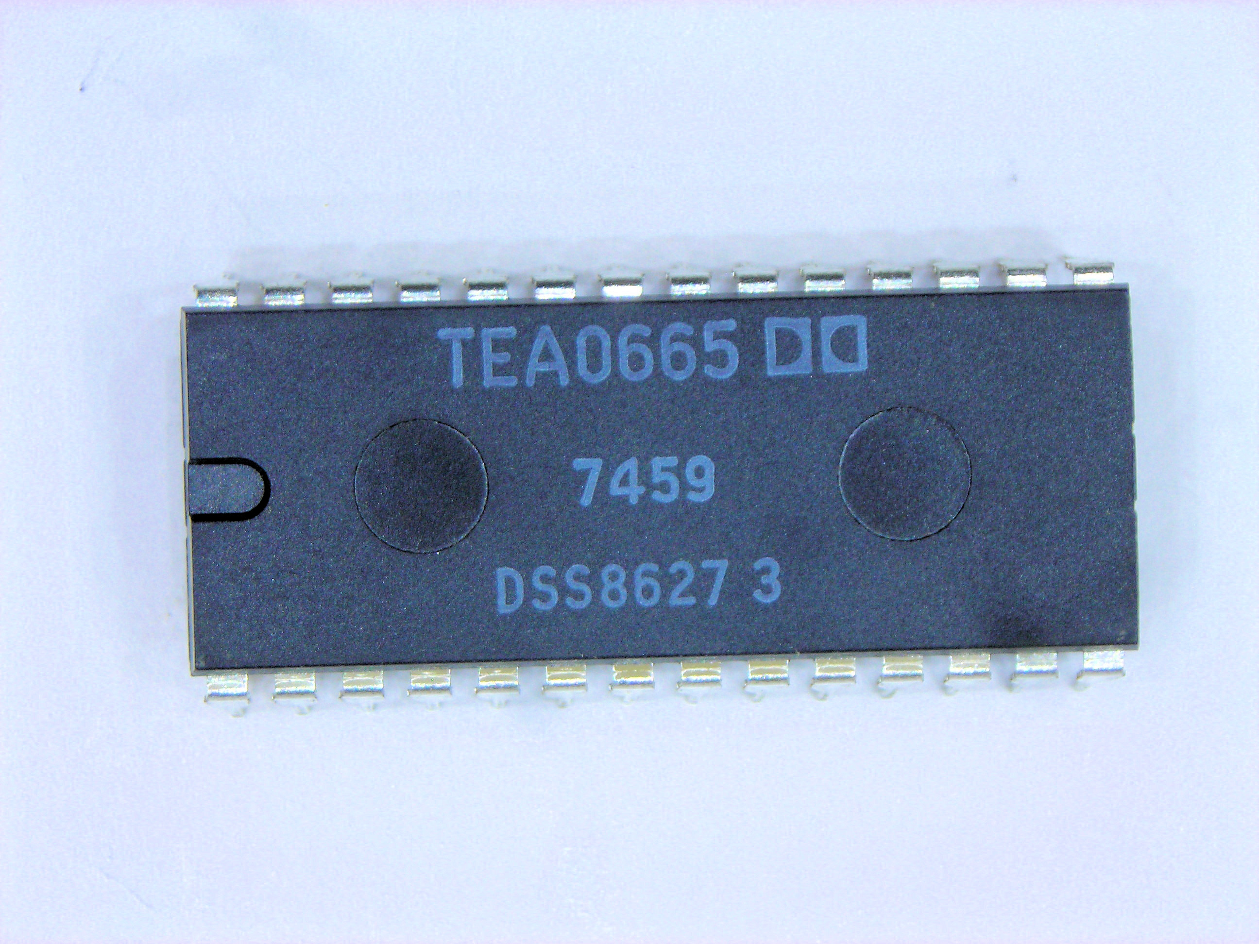 TEA0665    28P DIP