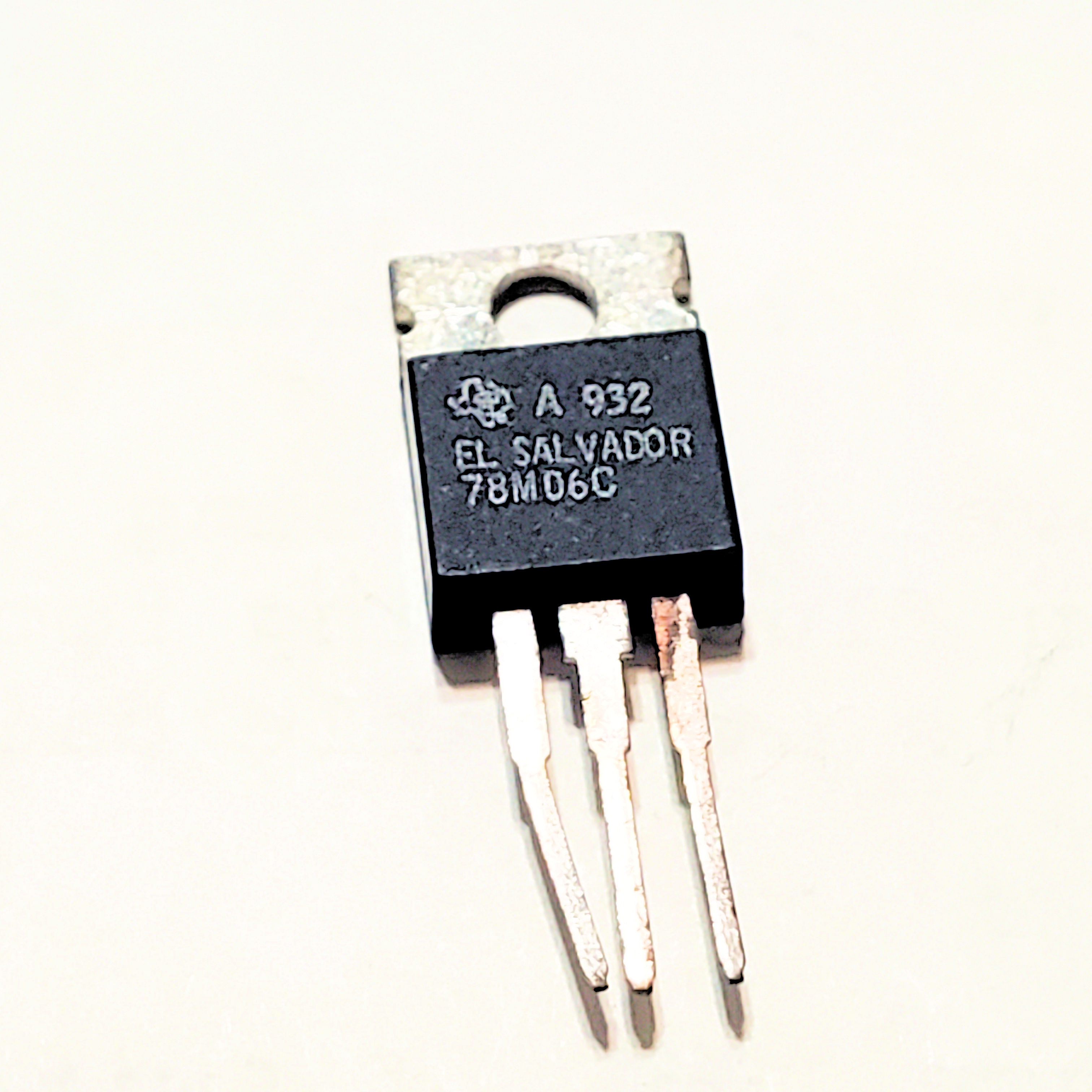 UA78M06  6V Voltage regulator TO-220 1 pc