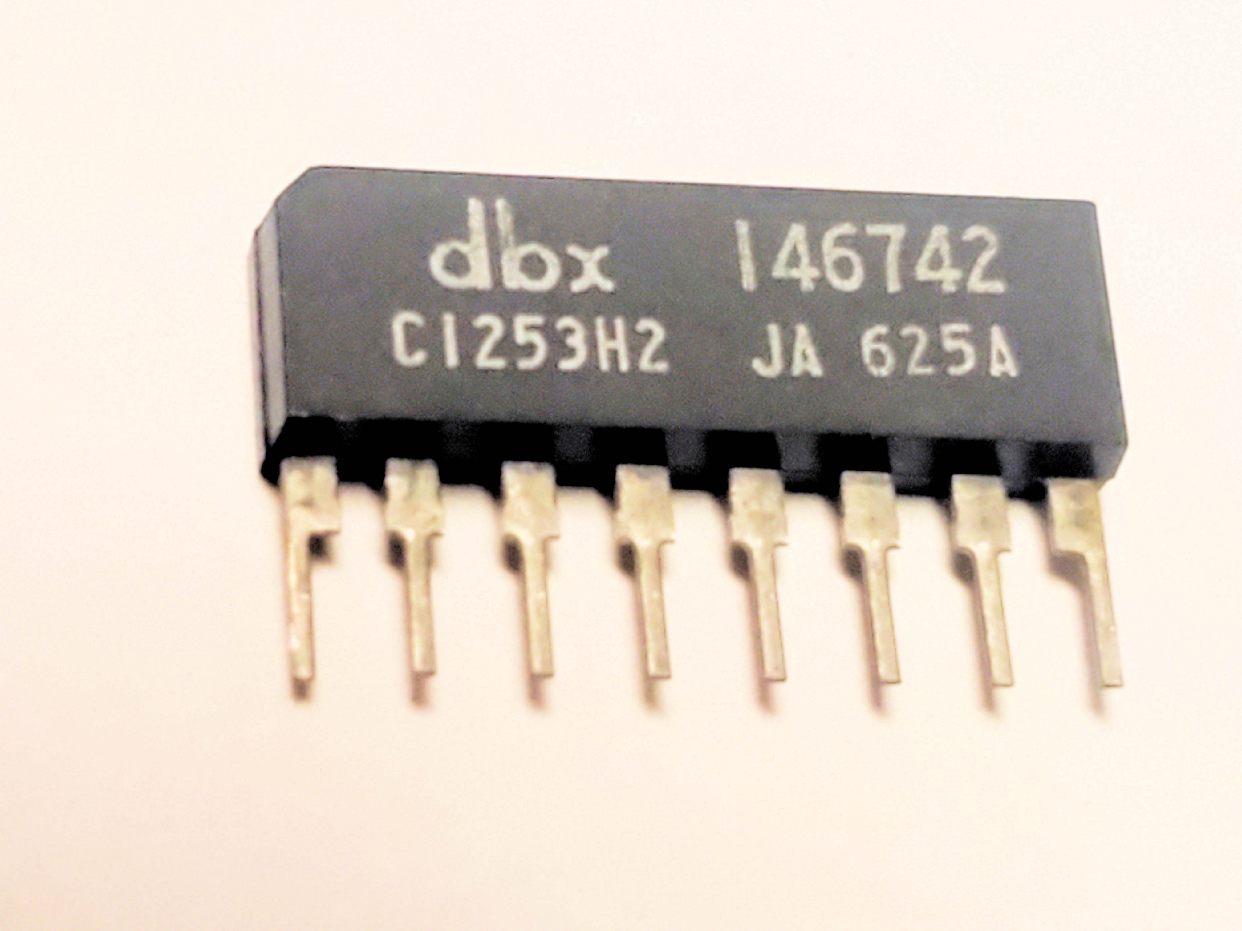UPC1253H2          8P SIP