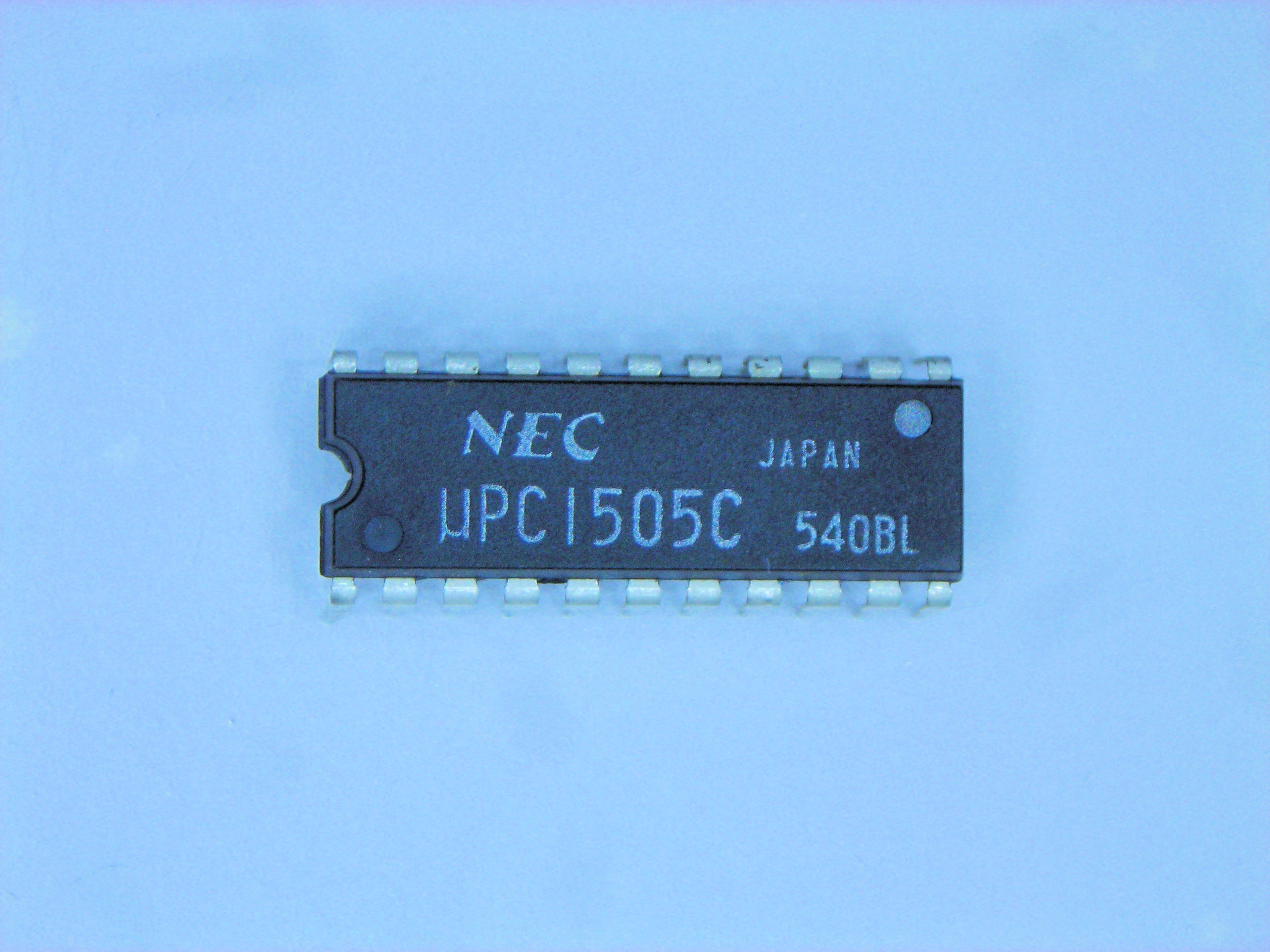 UPC1505C          22P DIP