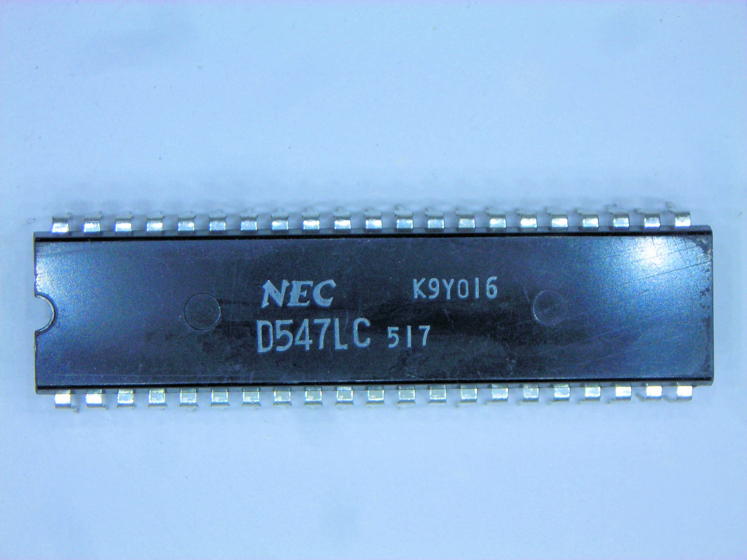 uPD547LC-517   NEC  42P DIP