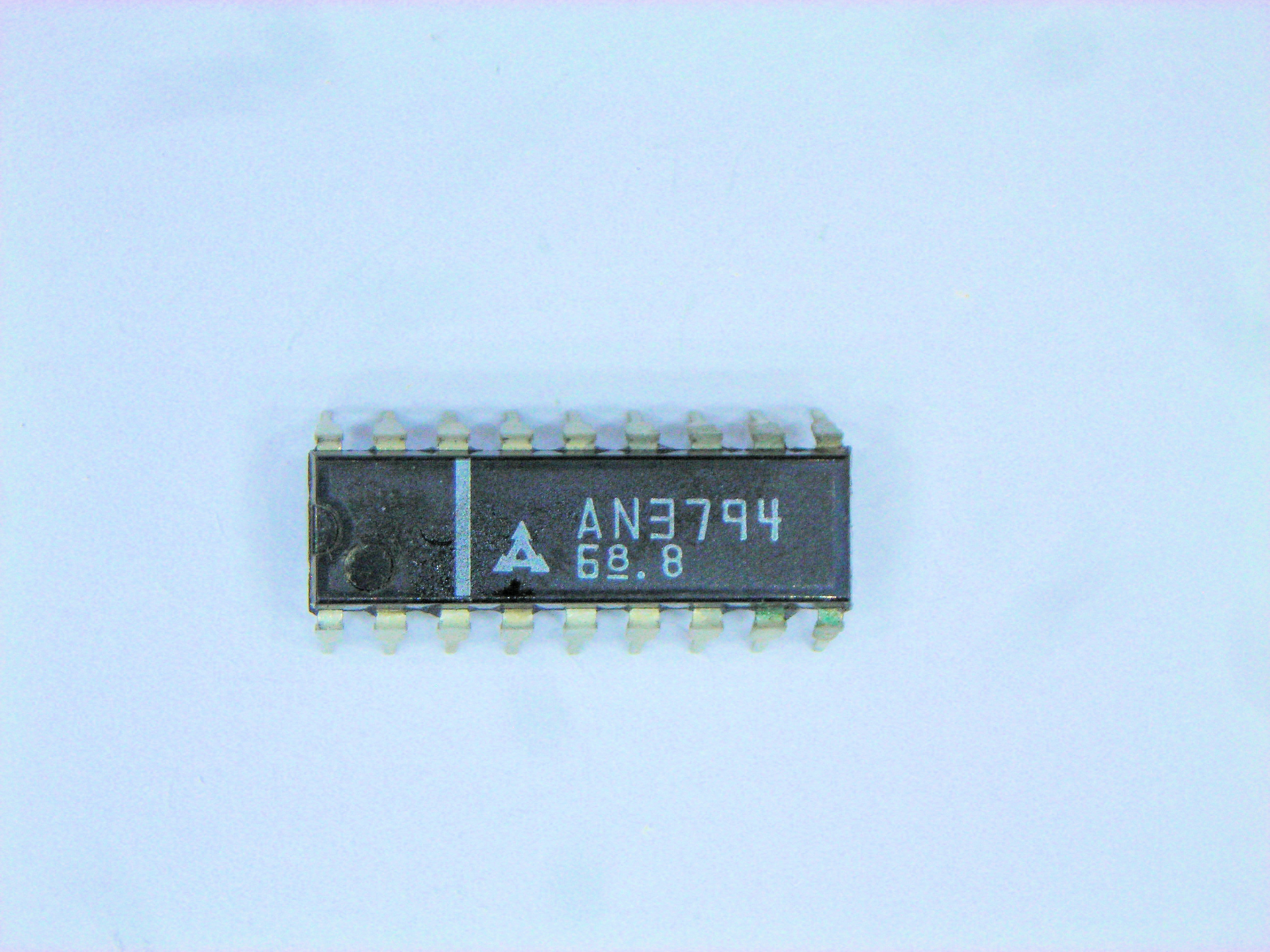 AN3794N           18P DIP