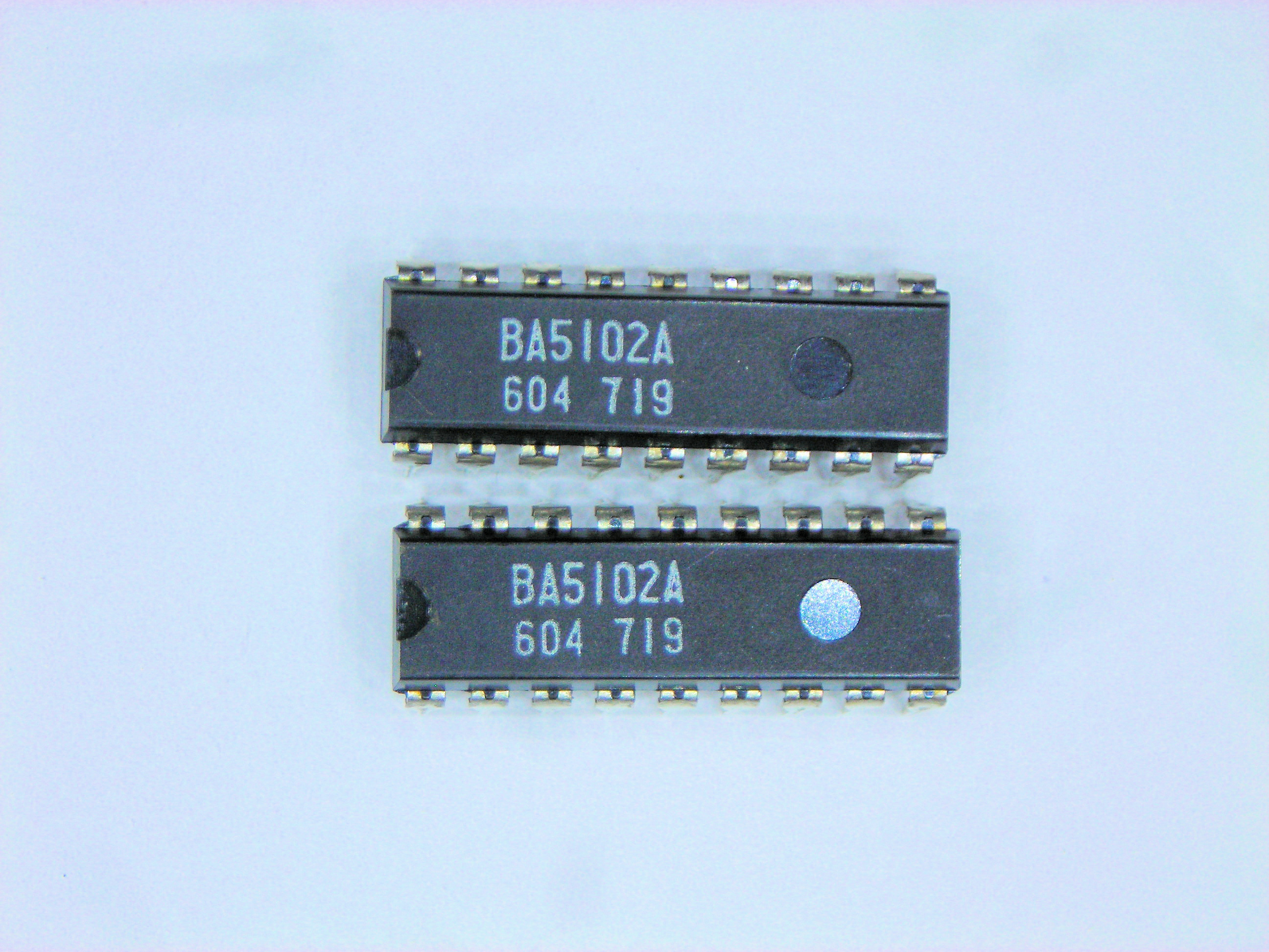 BA5102A ALT LA7040    18P DIP