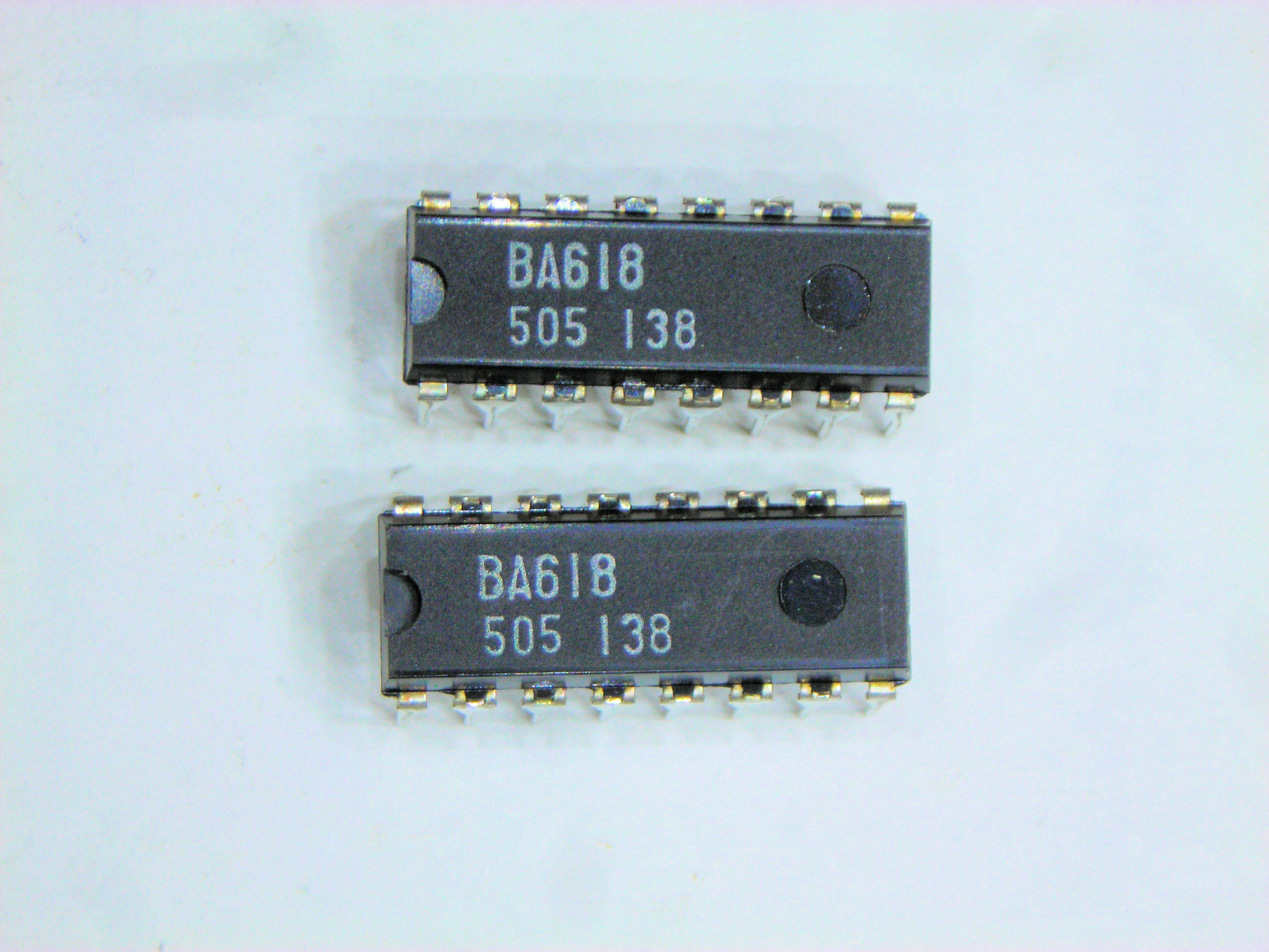 BA618             8P DIP