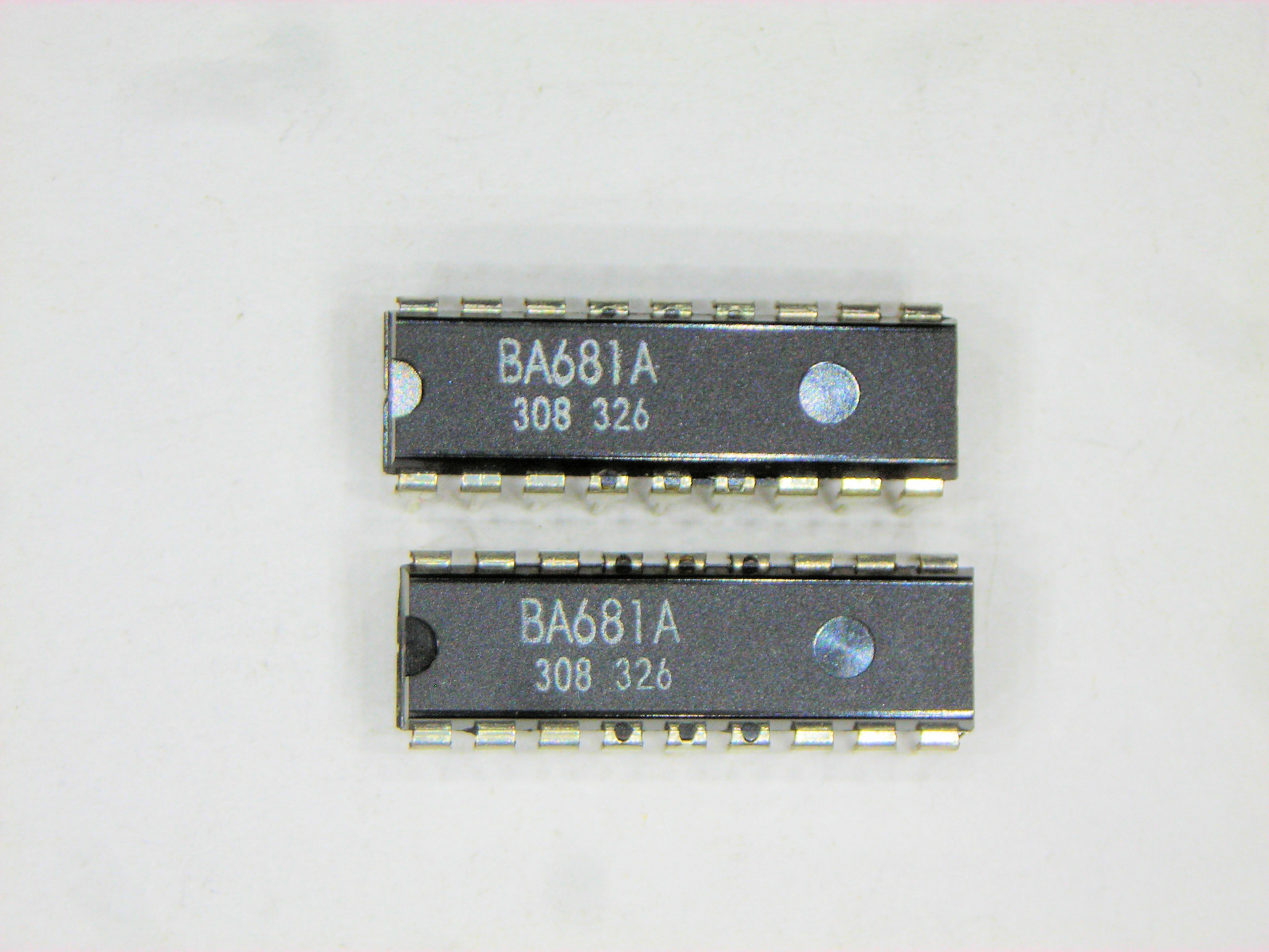 BA681A            18P DIP