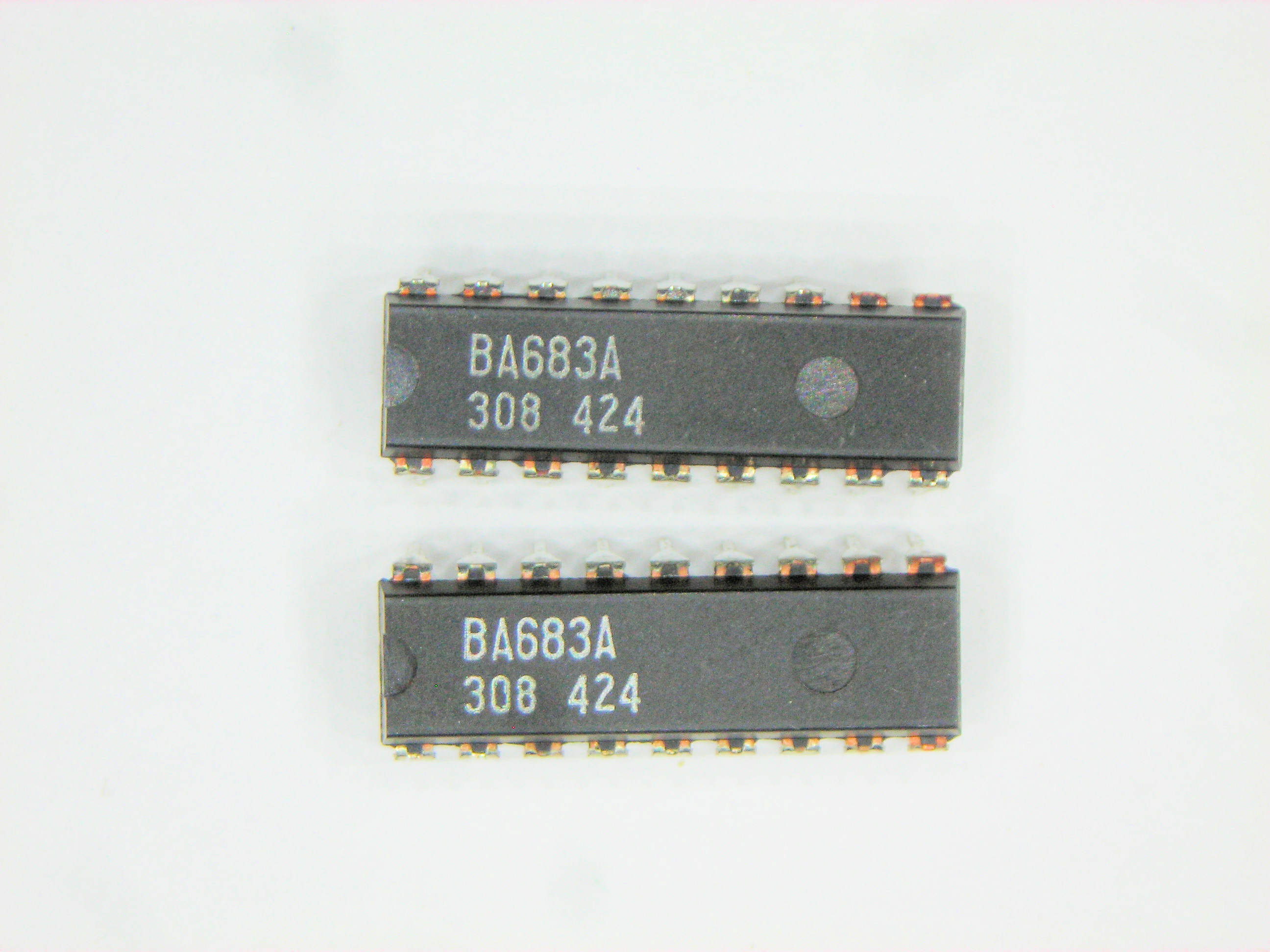 BA683A            18P DIP