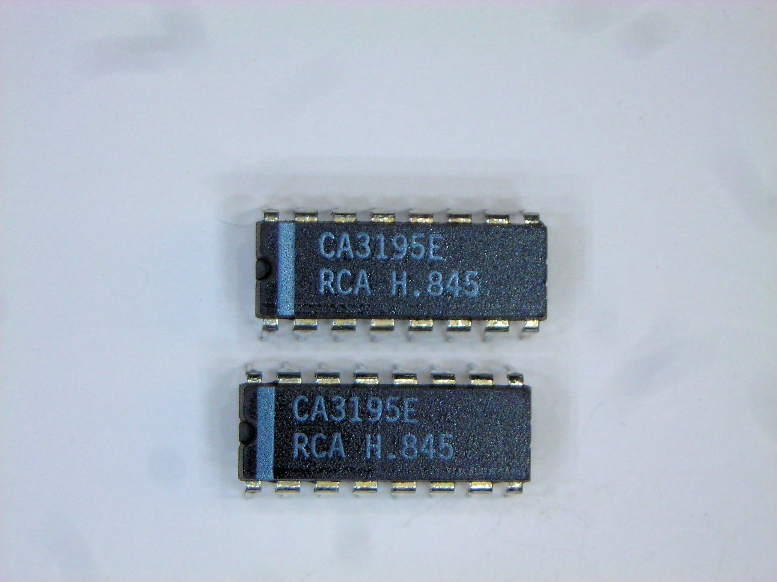 CA3195E    16P DIP