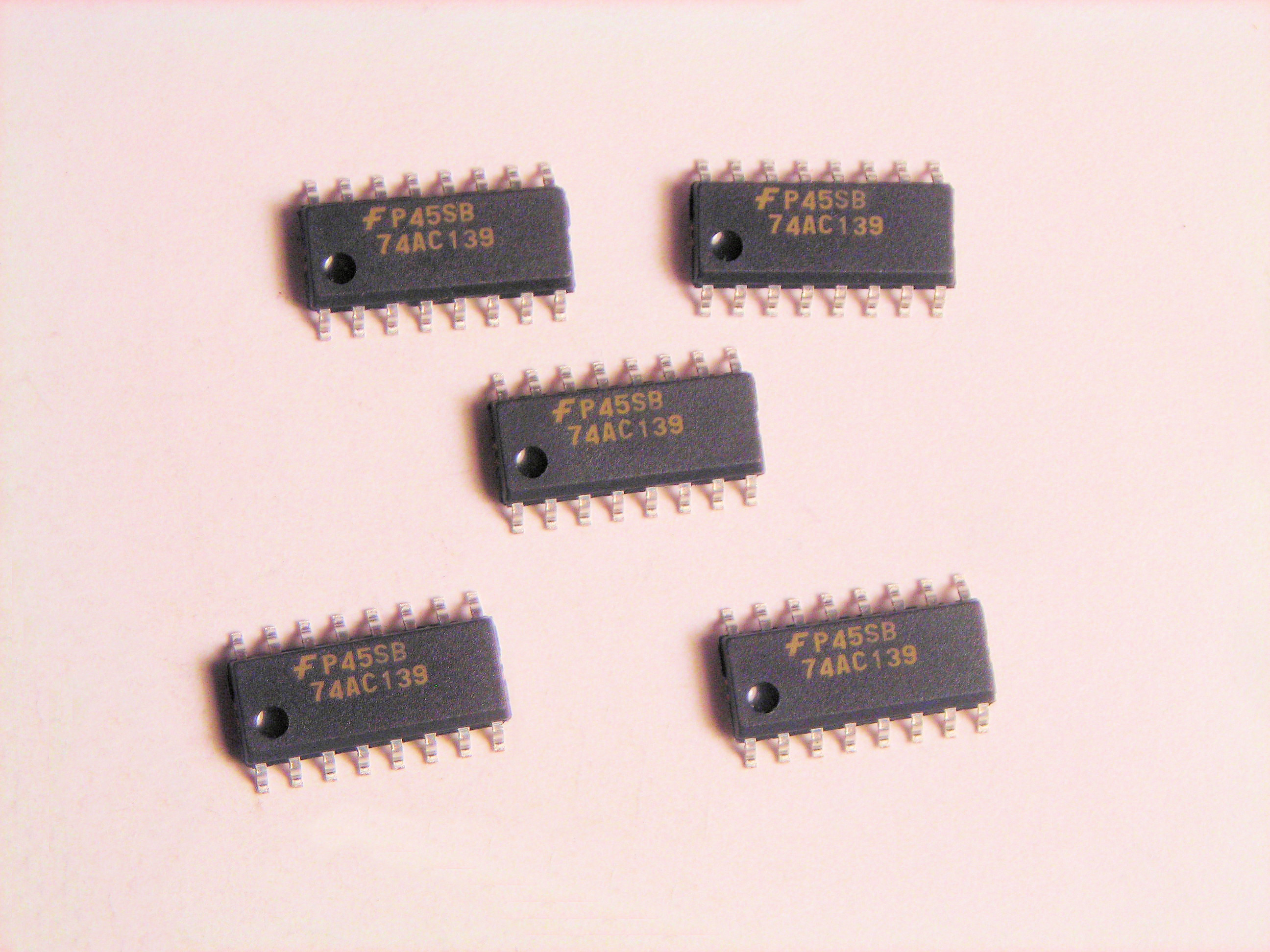 F74AC139SC  74AC139    16P SMD