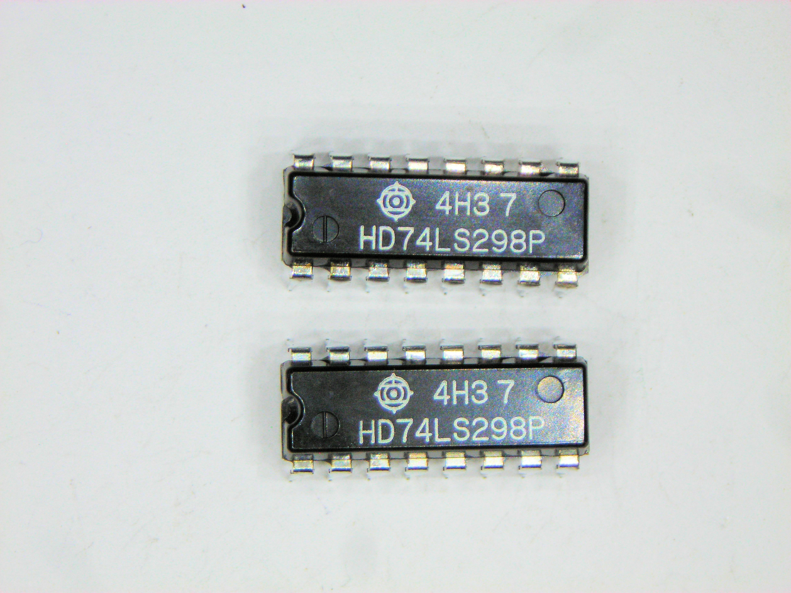 HD74LS298P   74LS298   16P DIP