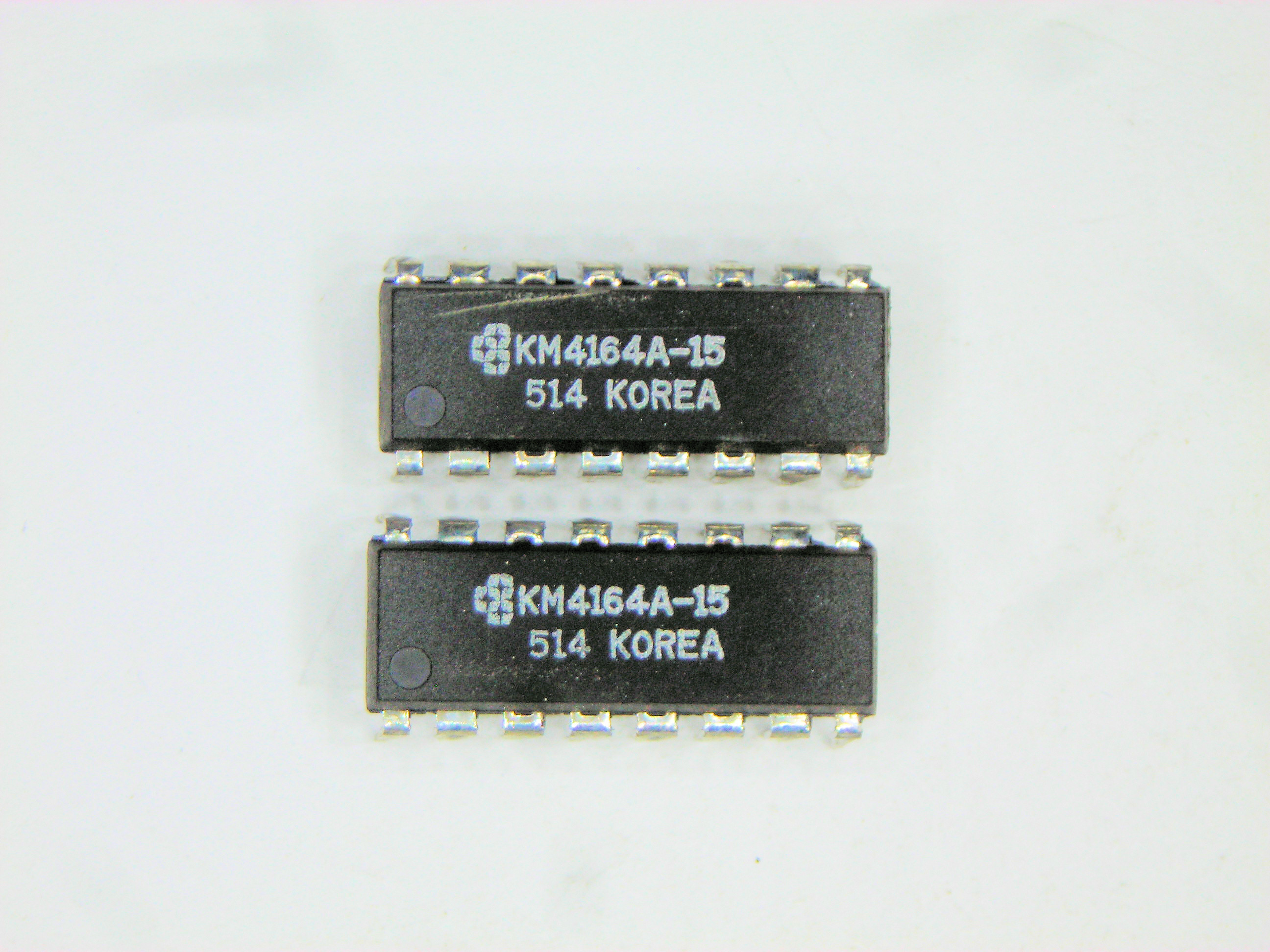 KM4164A-15 64K DRAM 16P DIP