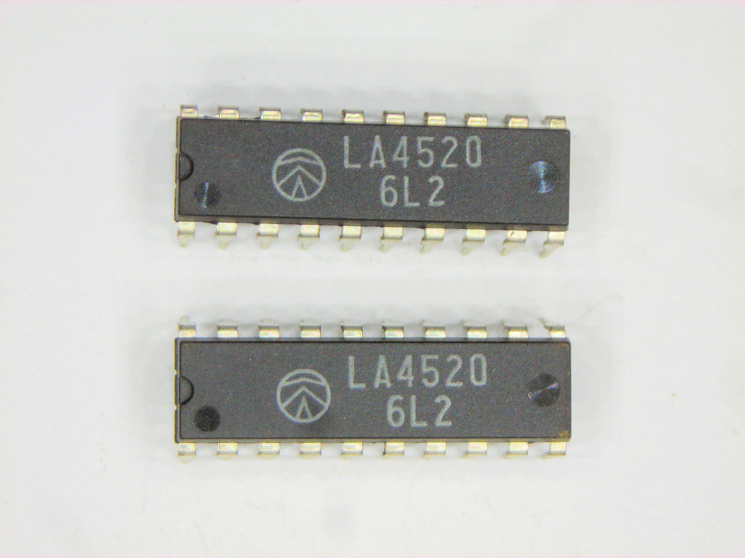 LA4520            20P DIP