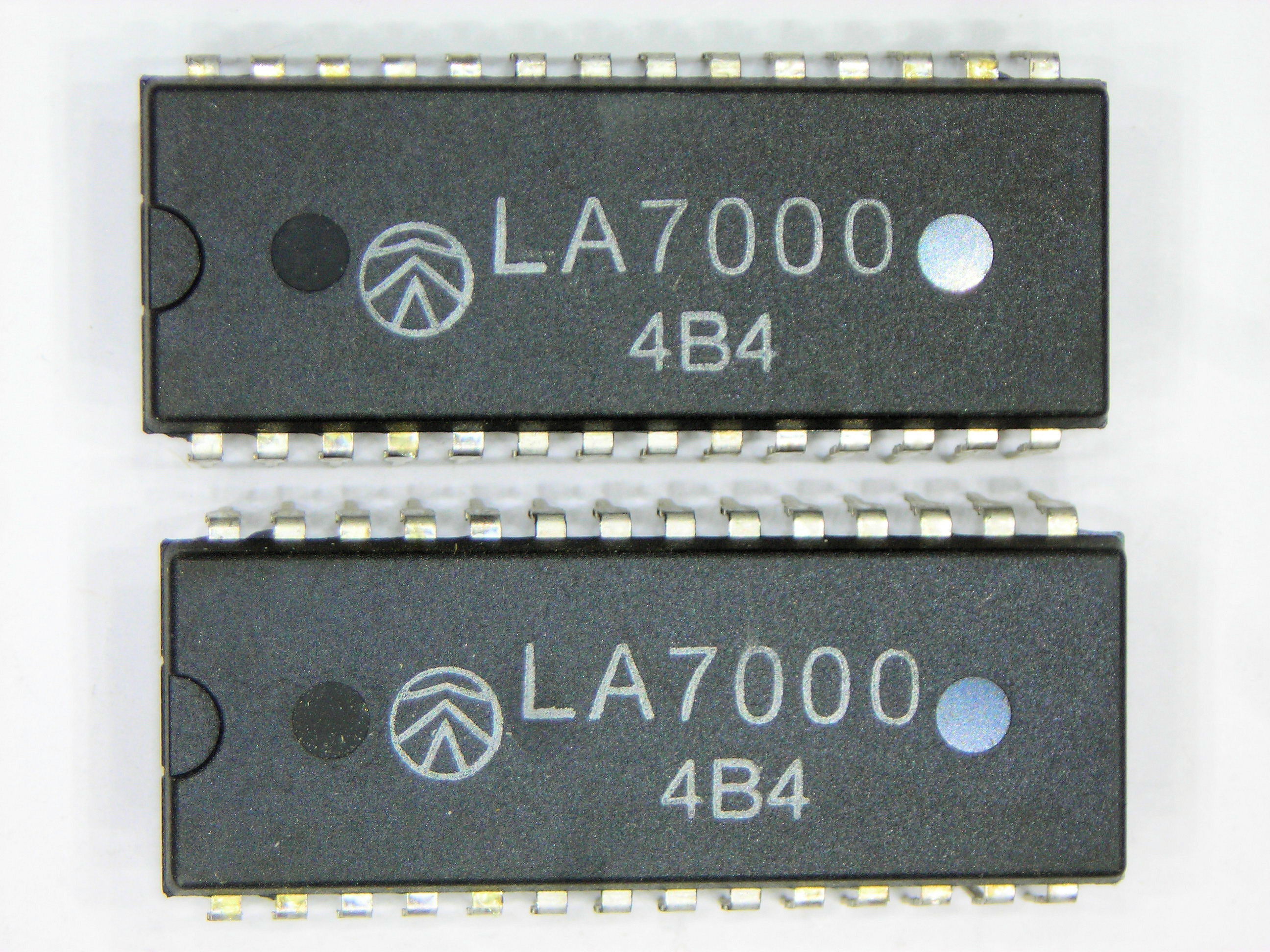 LA7000            28P DIP