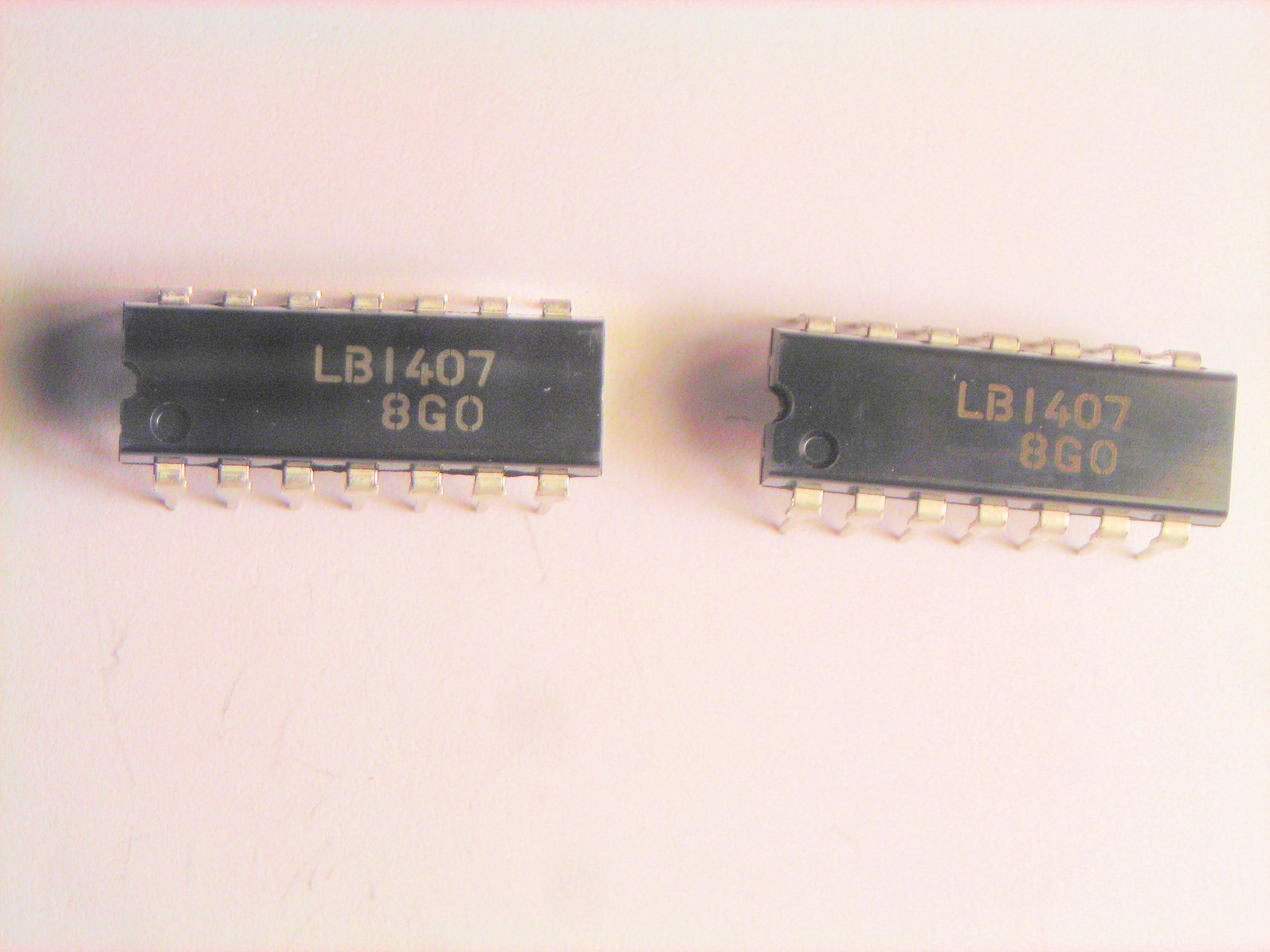 LB1407            14P DIP