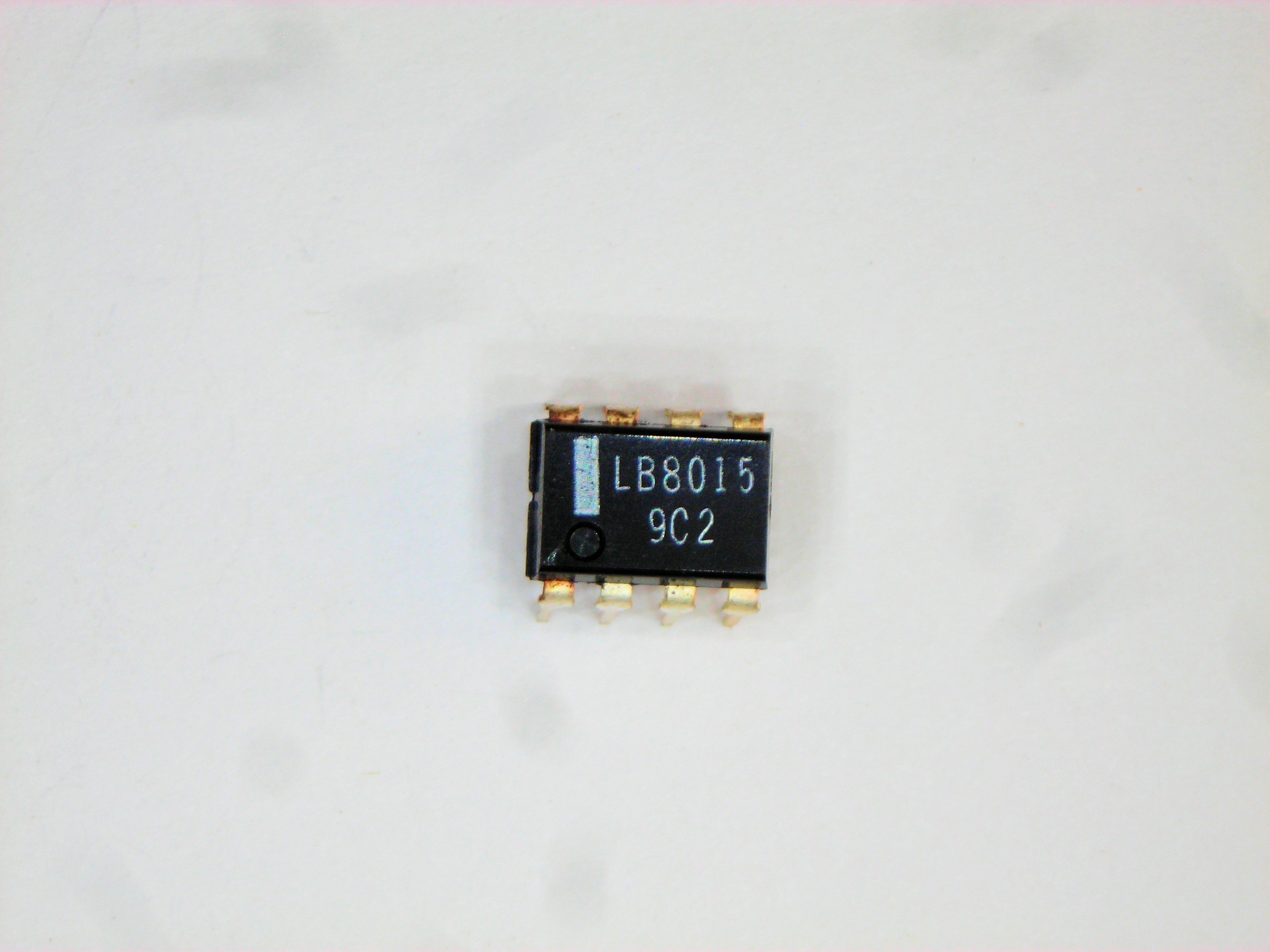 LB8015        8P DIP