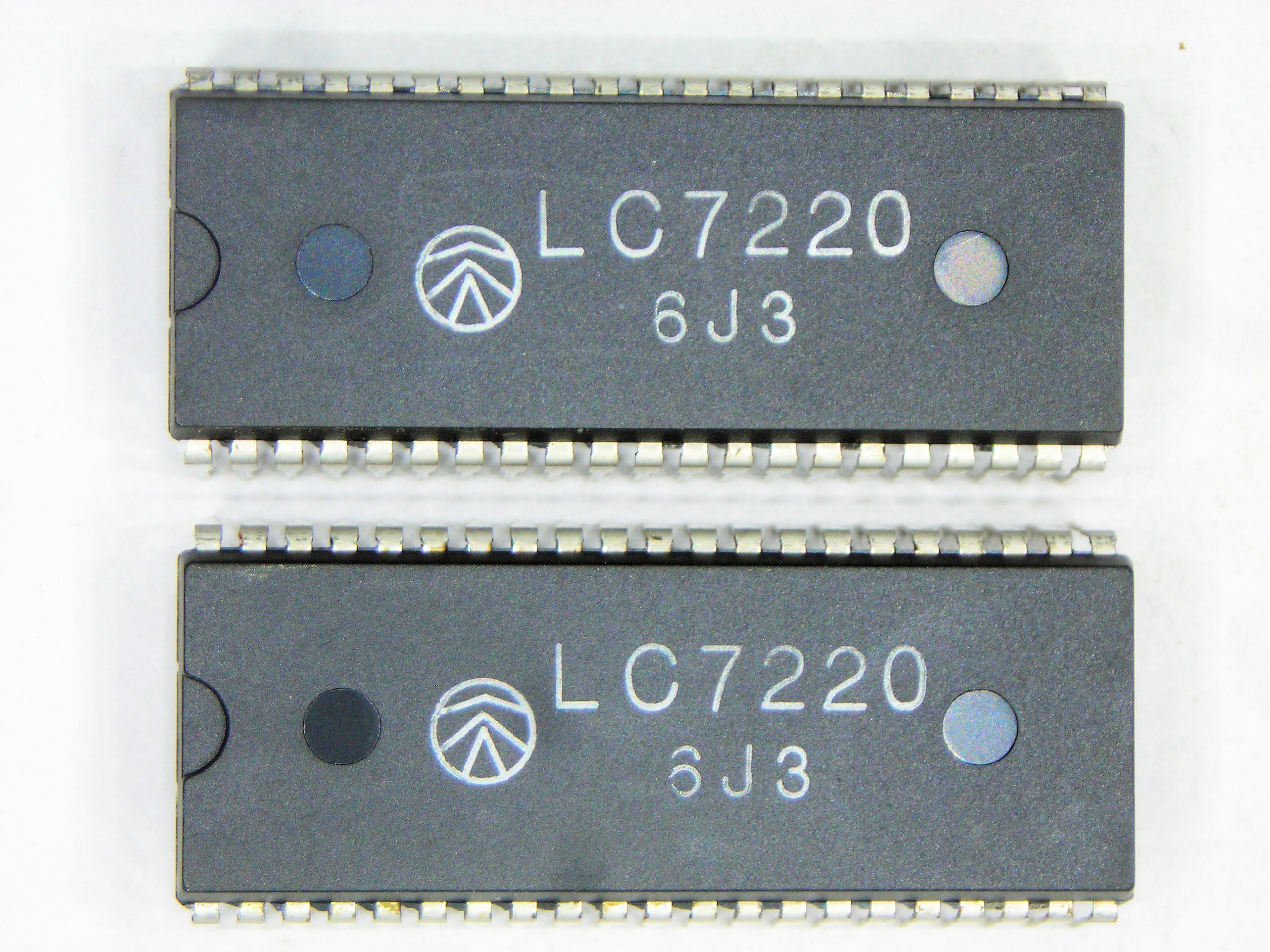 LC7220            42P DIP