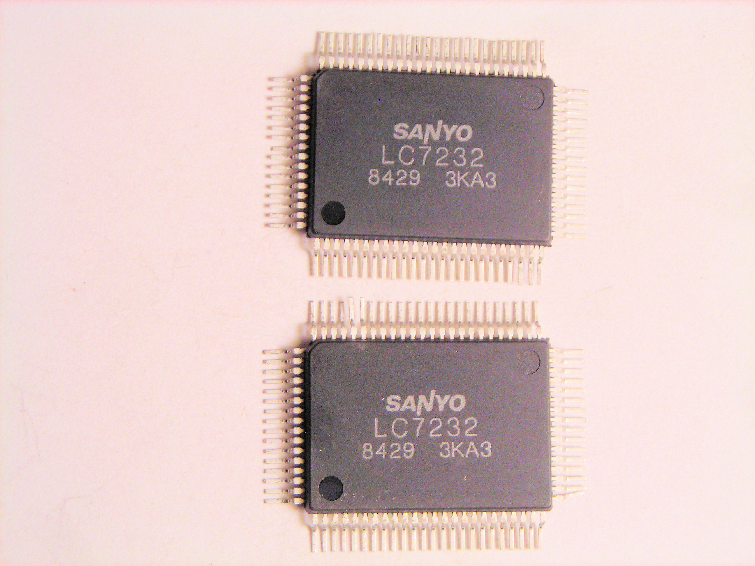 LC7232            64P SMD